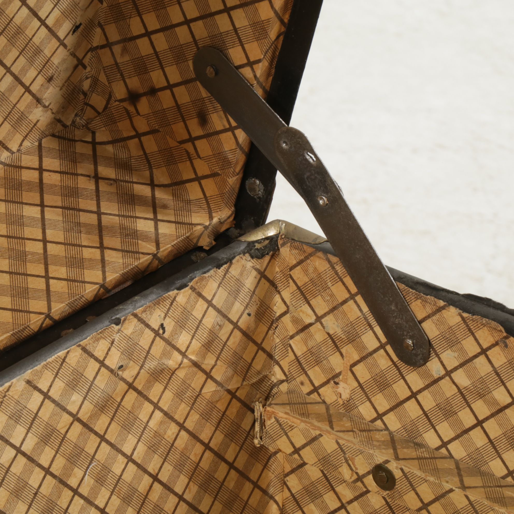 Canvas Covered Flat-Top Steamer Trunk, Early to Mid-20th Century