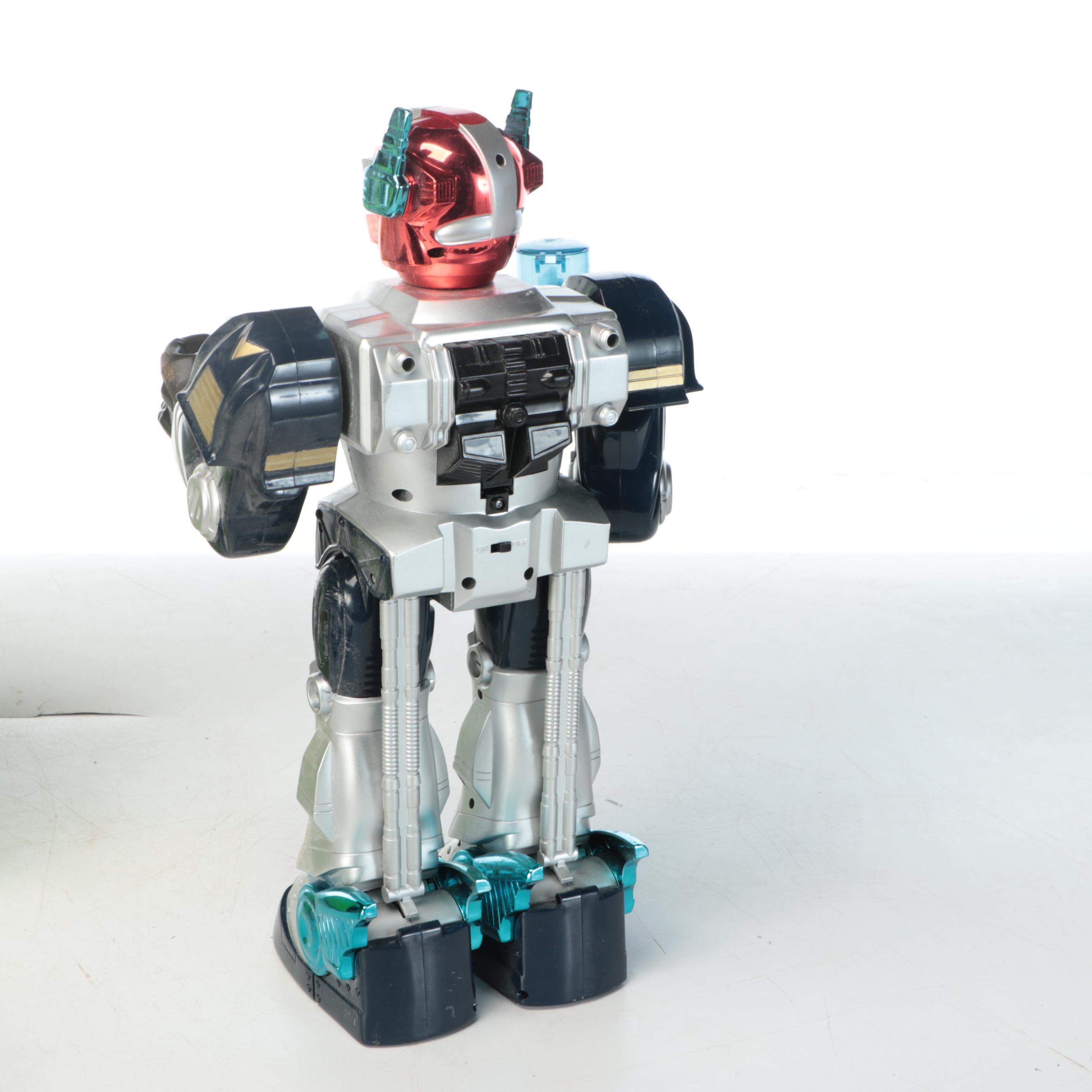 "Pleo: A Ugobe Life Form", "Fengyuan Space Fighter" and Other Toys