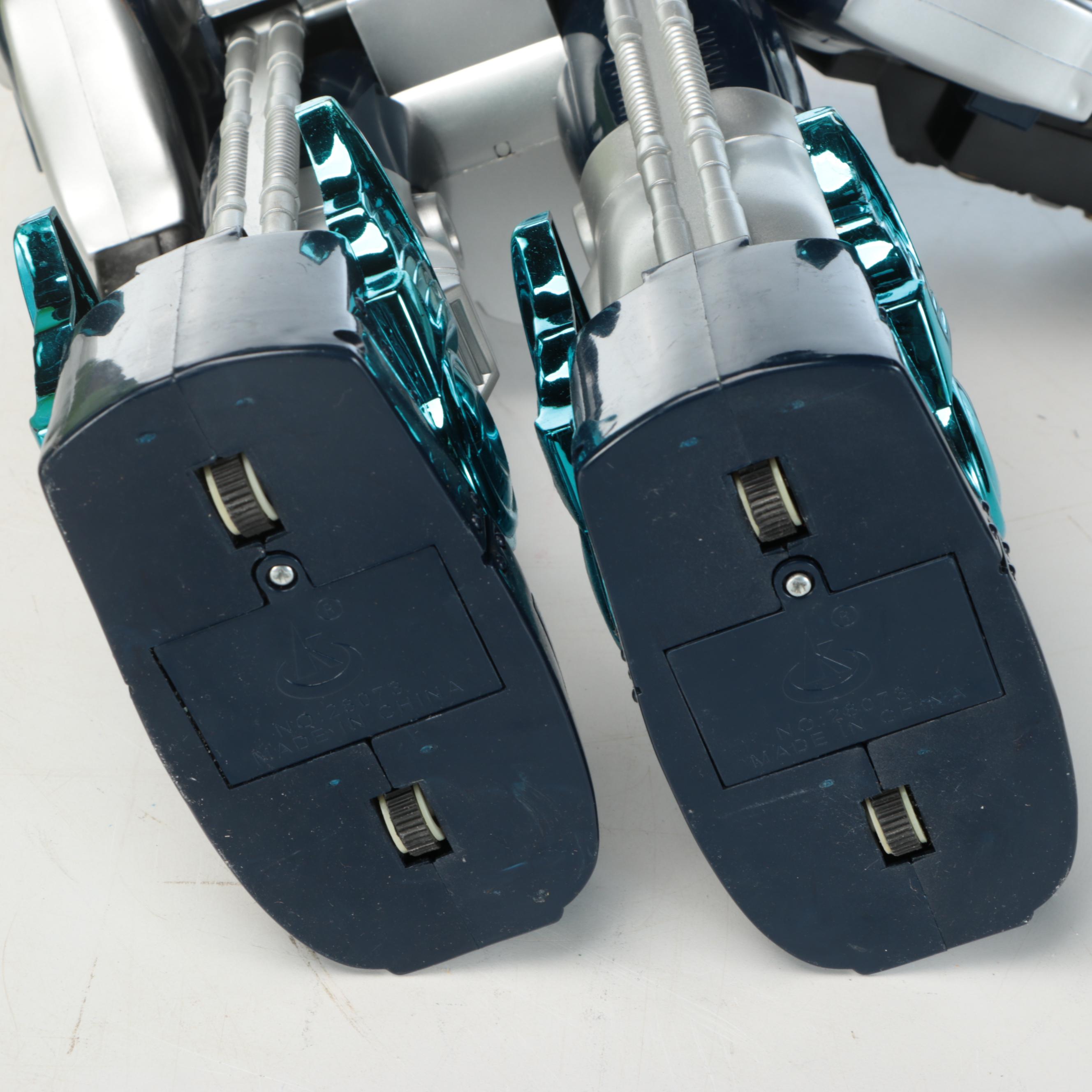 "Pleo: A Ugobe Life Form", "Fengyuan Space Fighter" and Other Toys