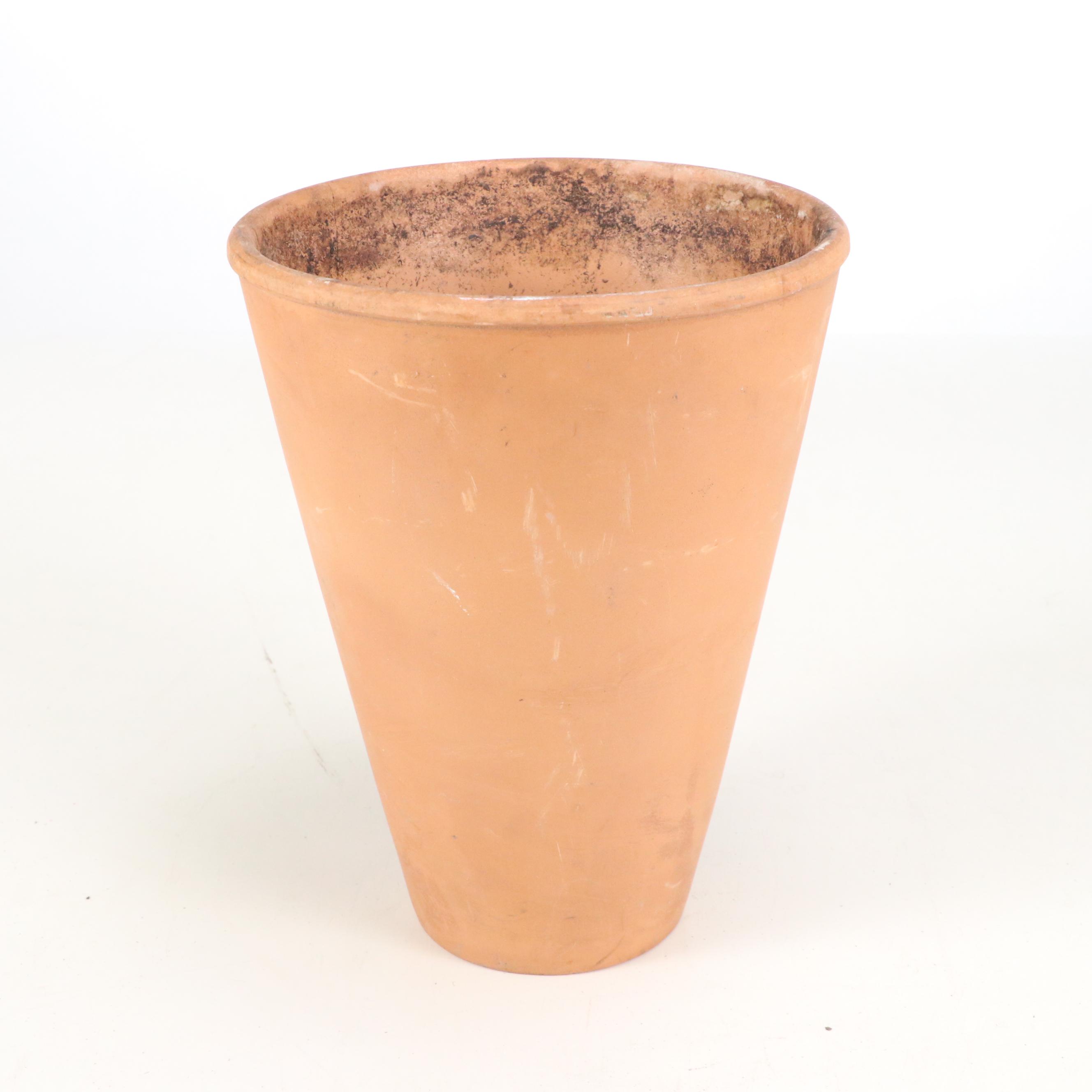 Terracotta Flower Pot with Bent Metal Garden Baskets