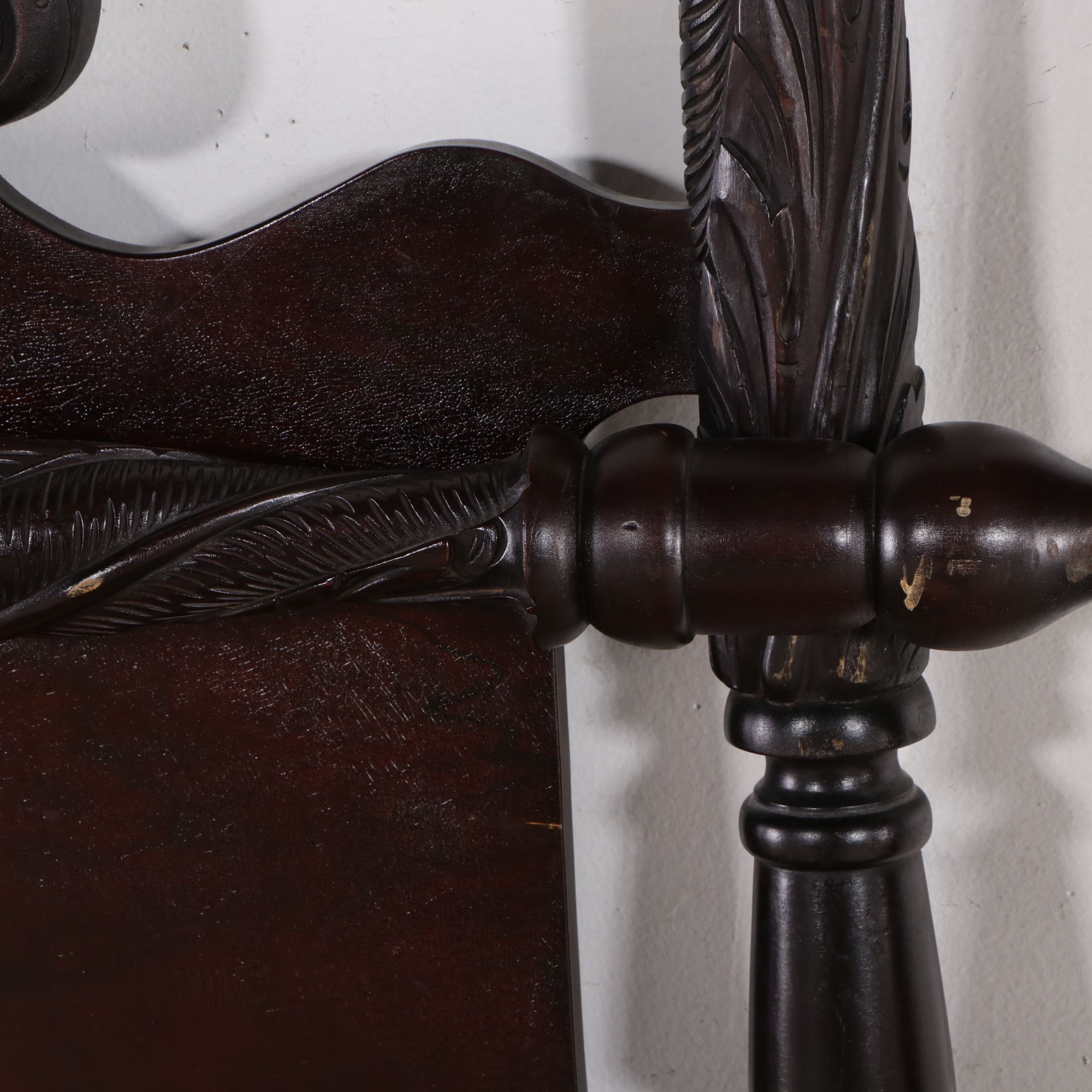 Schilling Sheraton Style Mahogany Carved Pineapple Finial Four Poster Bed