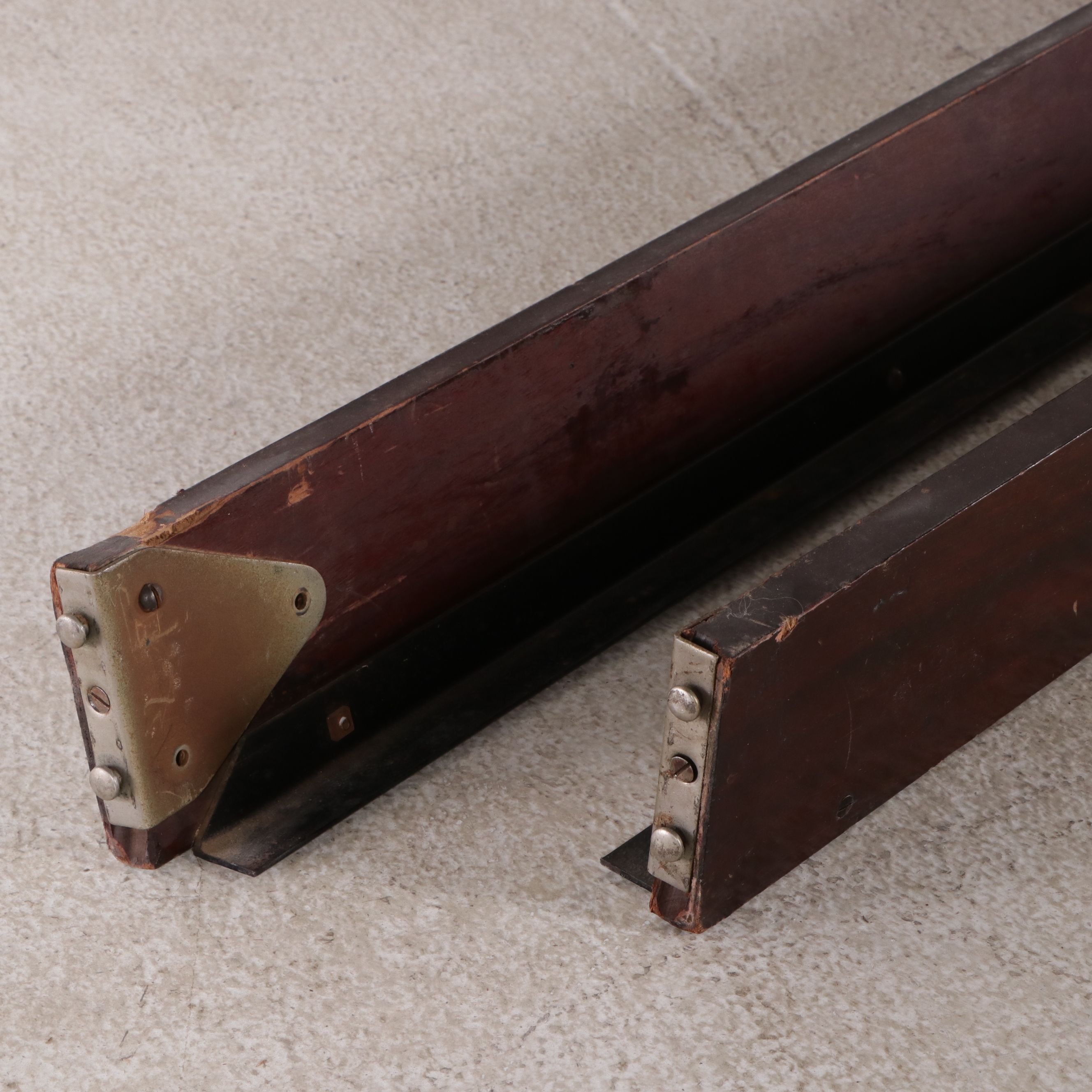 Schilling Sheraton Style Mahogany Carved Pineapple Finial Four Poster Bed