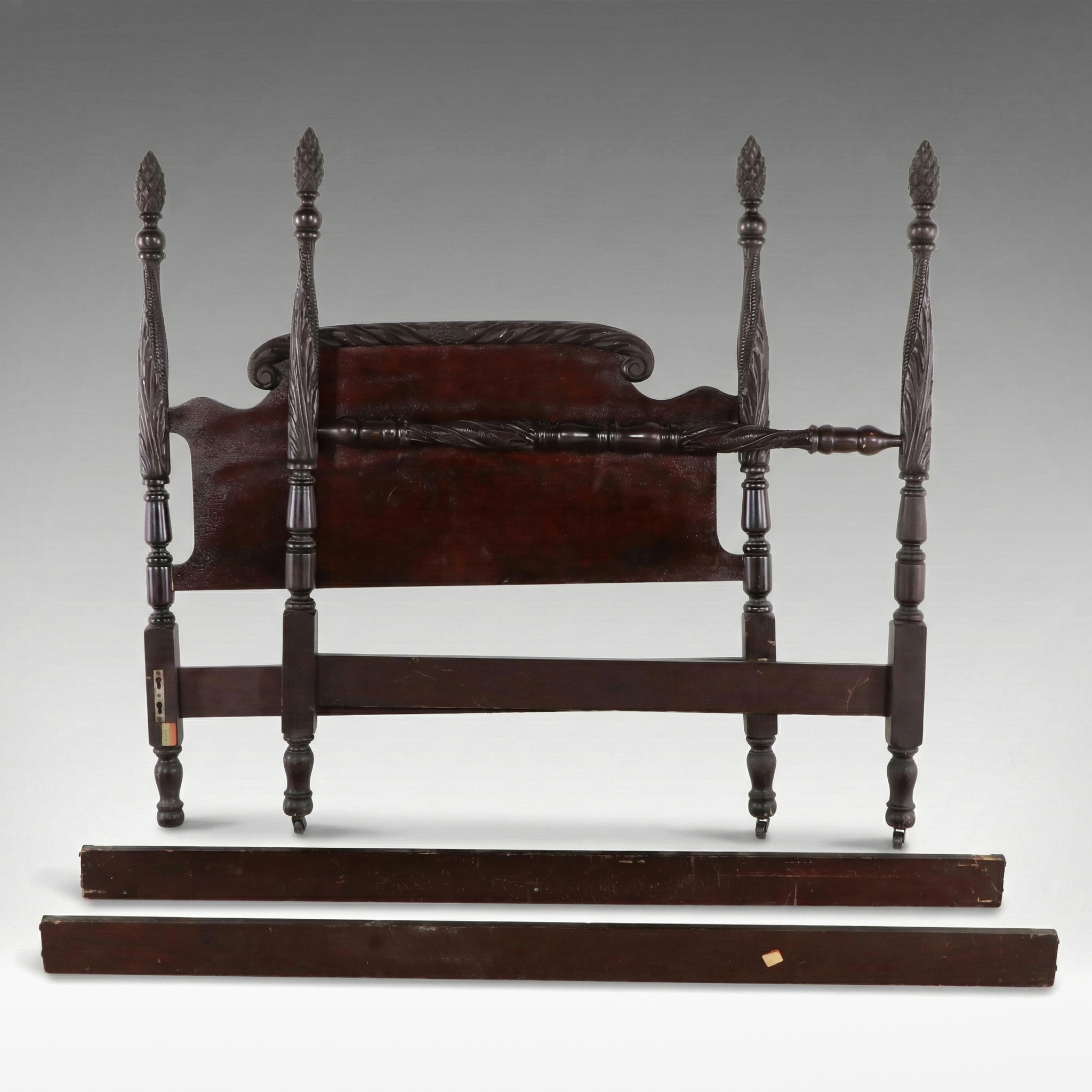 Schilling Sheraton Style Mahogany Carved Pineapple Finial Four Poster Bed