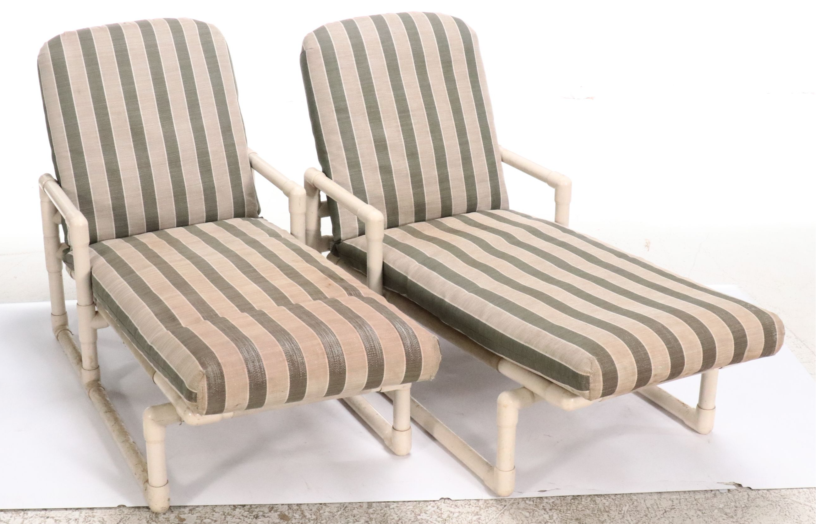 Postmodern Style PVC Patio and Lounge Chairs with Cushions