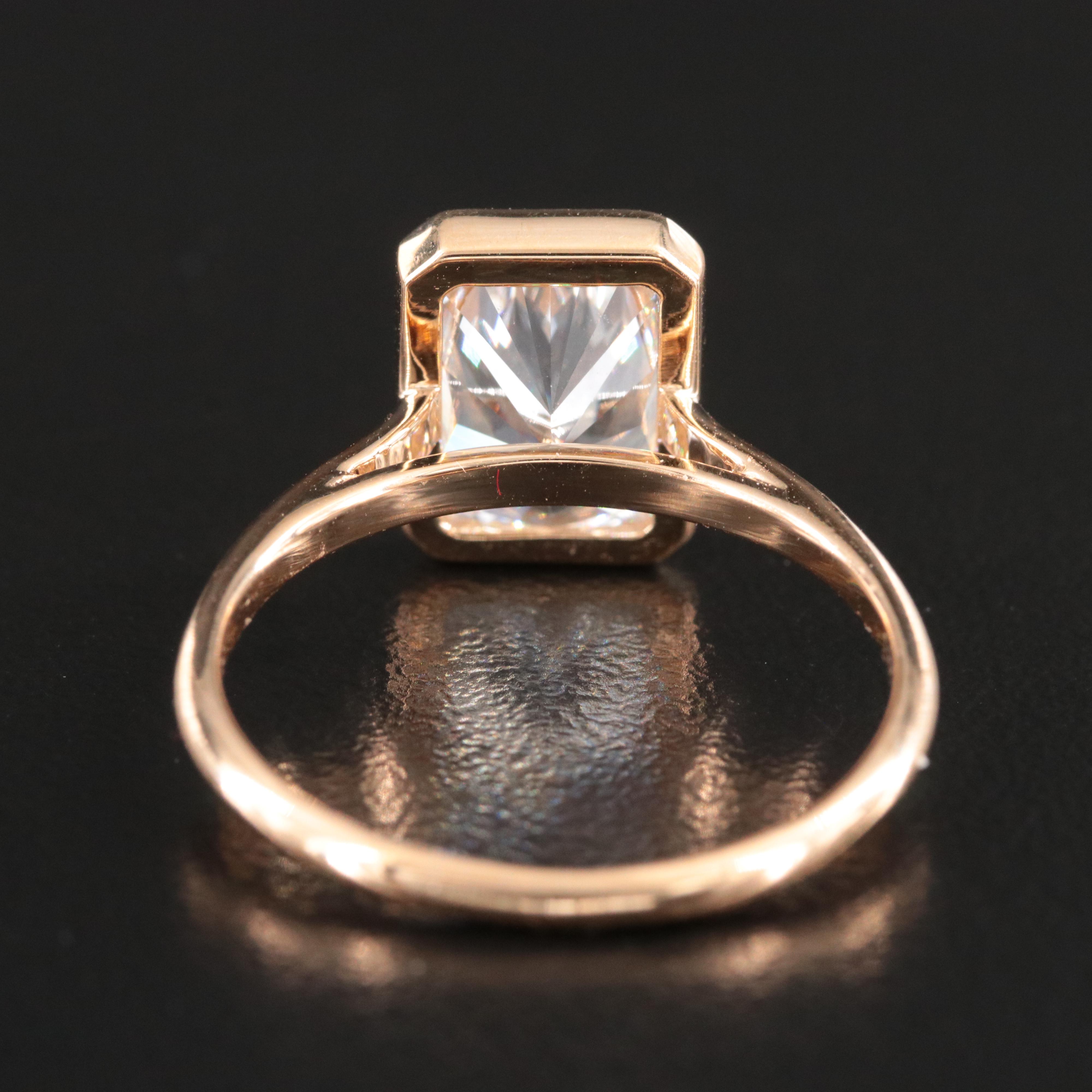 18K 3.05 CT Lab Grown Diamond Solitaire Ring with IGI Report