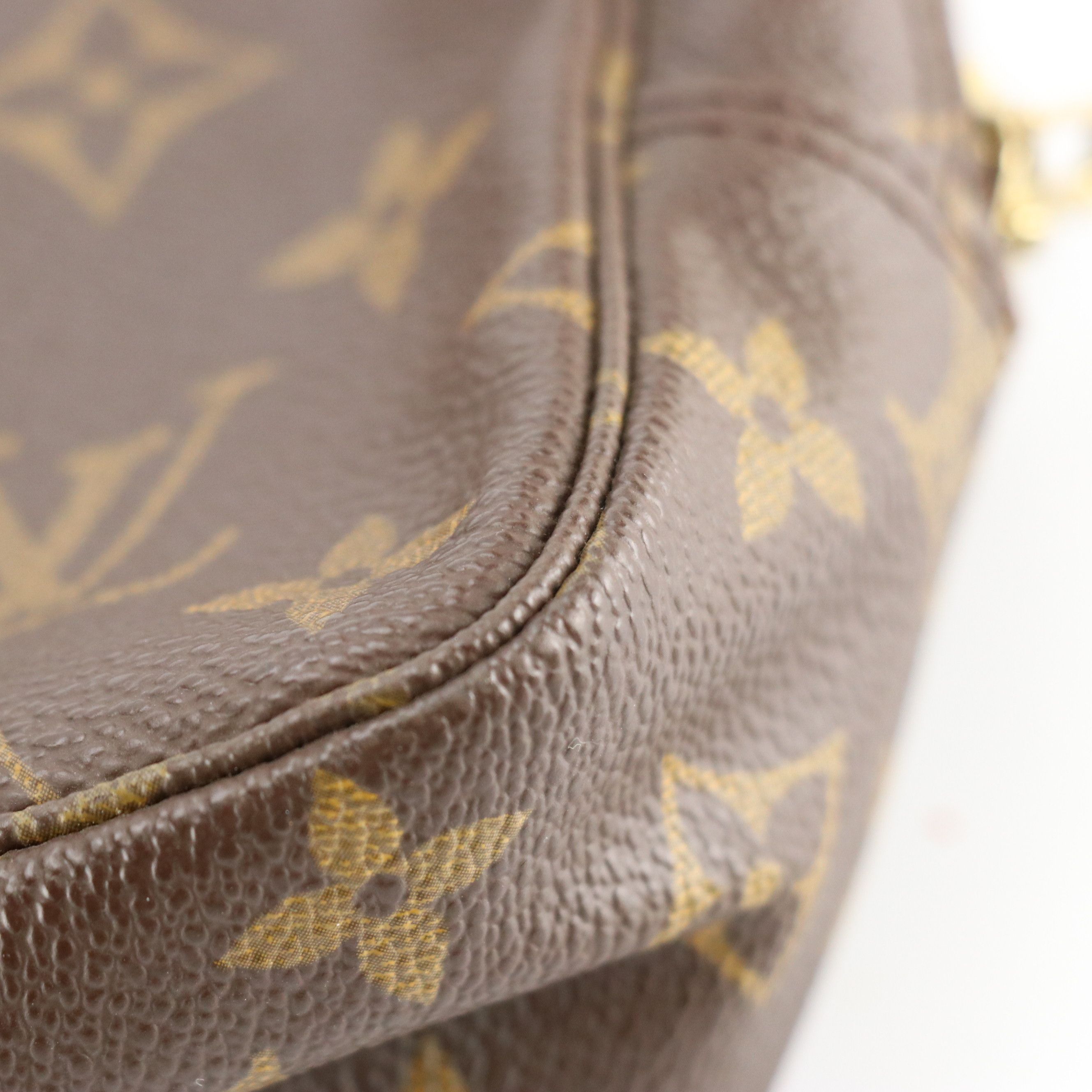 Louis Vuitton Trousse Toilette 23 in Monogram Canvas