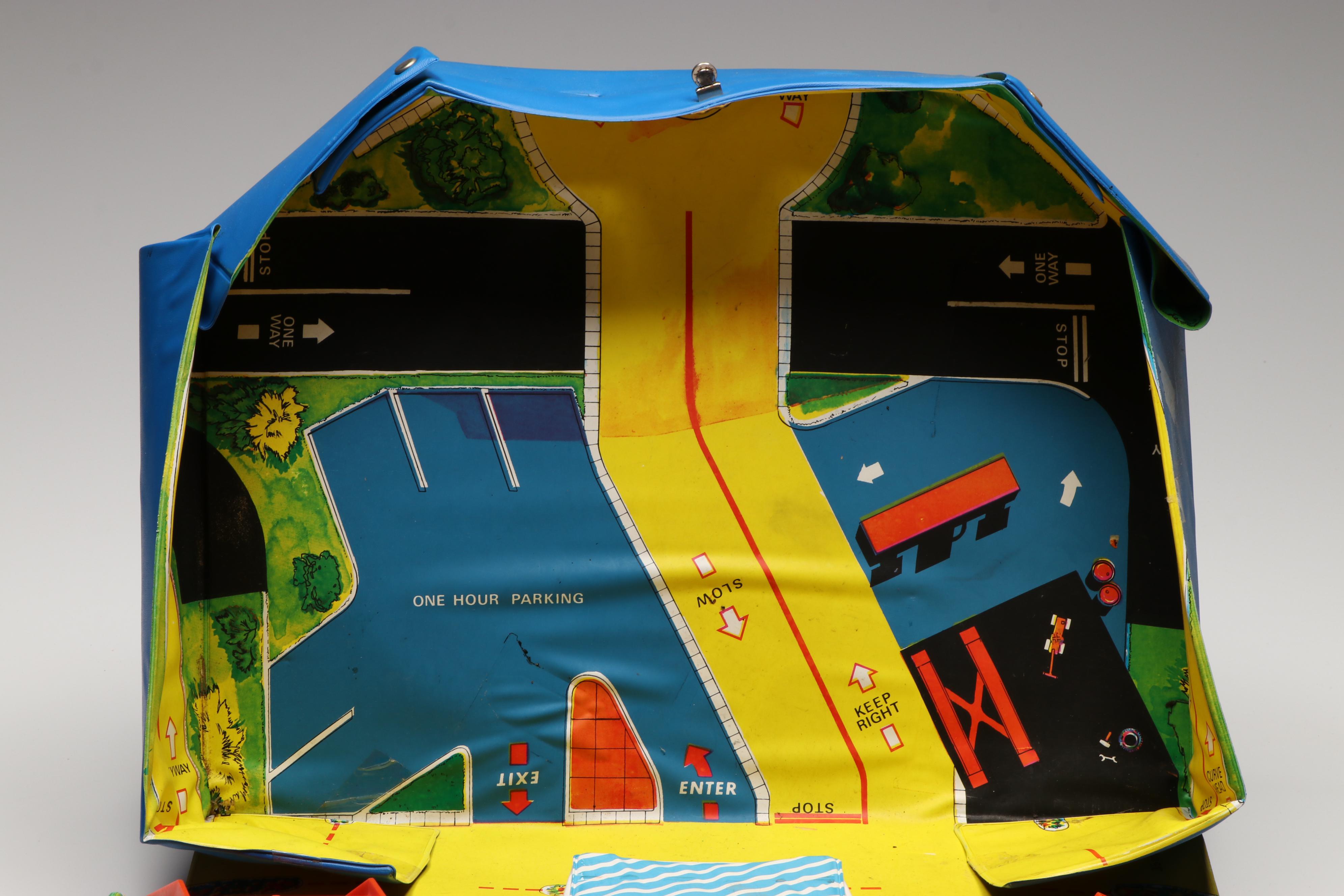 Matchbox City Play Set with Carry Cases and Other Diecast Toy Cars