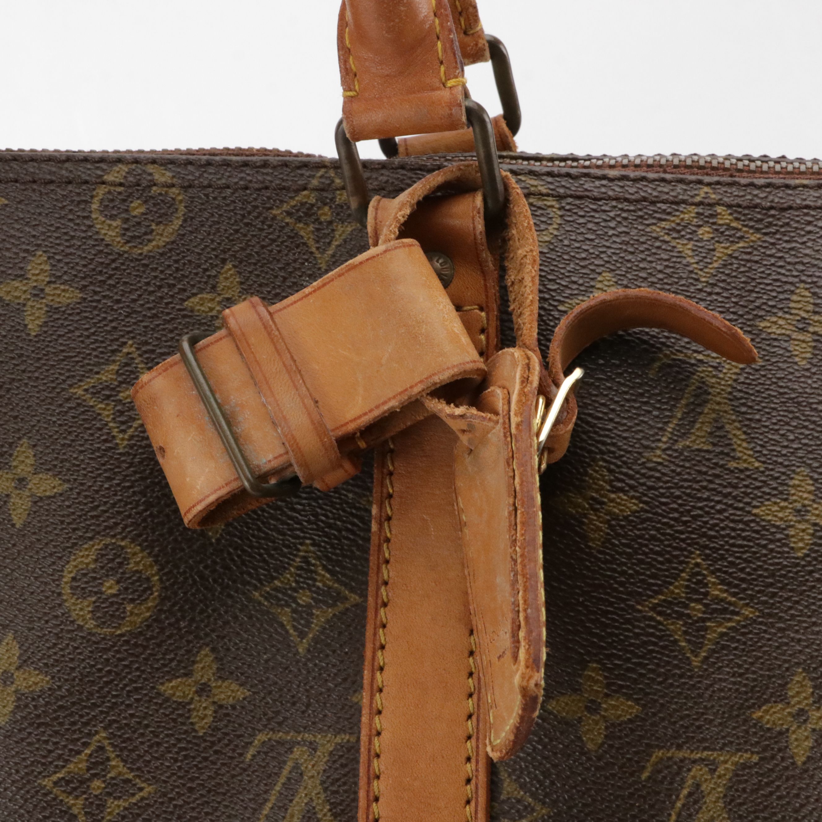 Louis Vuitton Keepall 50 in Monogram Canvas and Leather