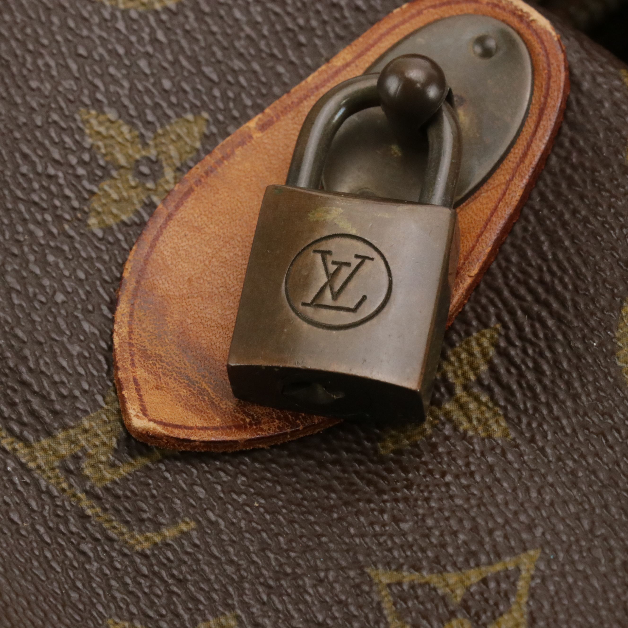 Louis Vuitton Keepall 50 in Monogram Canvas and Leather