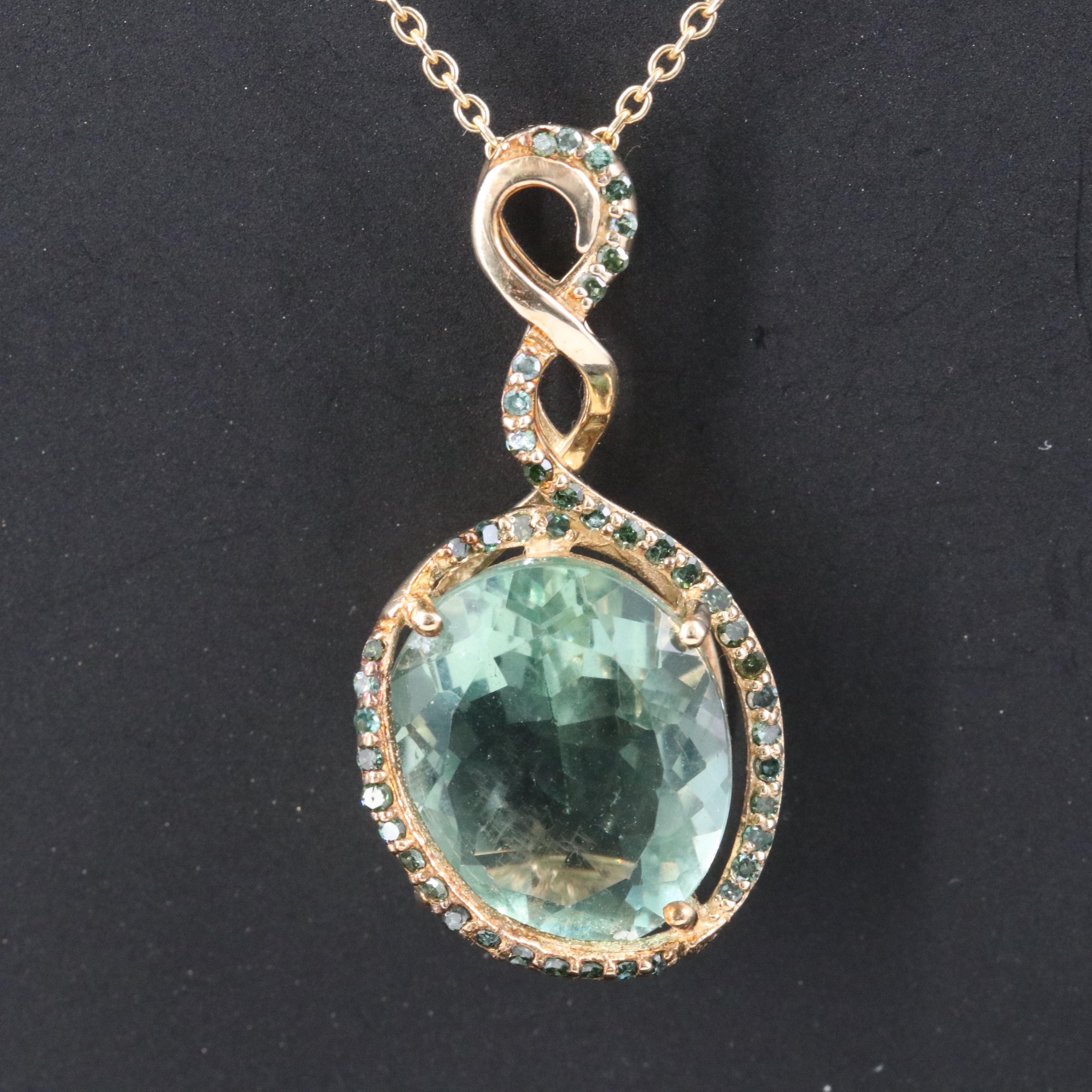 10K 8.95 CT Fluorite and Diamond Pendant Necklace