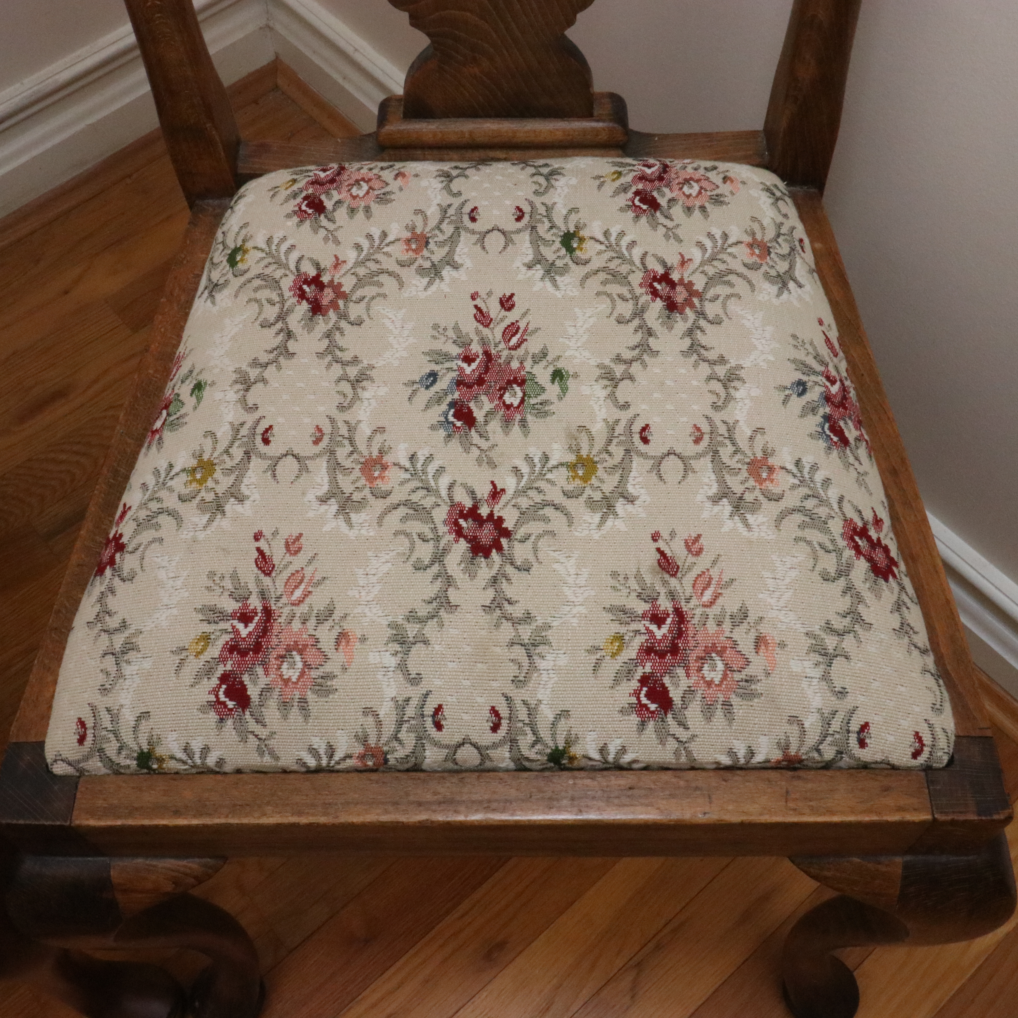 Nine Piece Dining Set with Henredon Duncan Phyfe Style Table