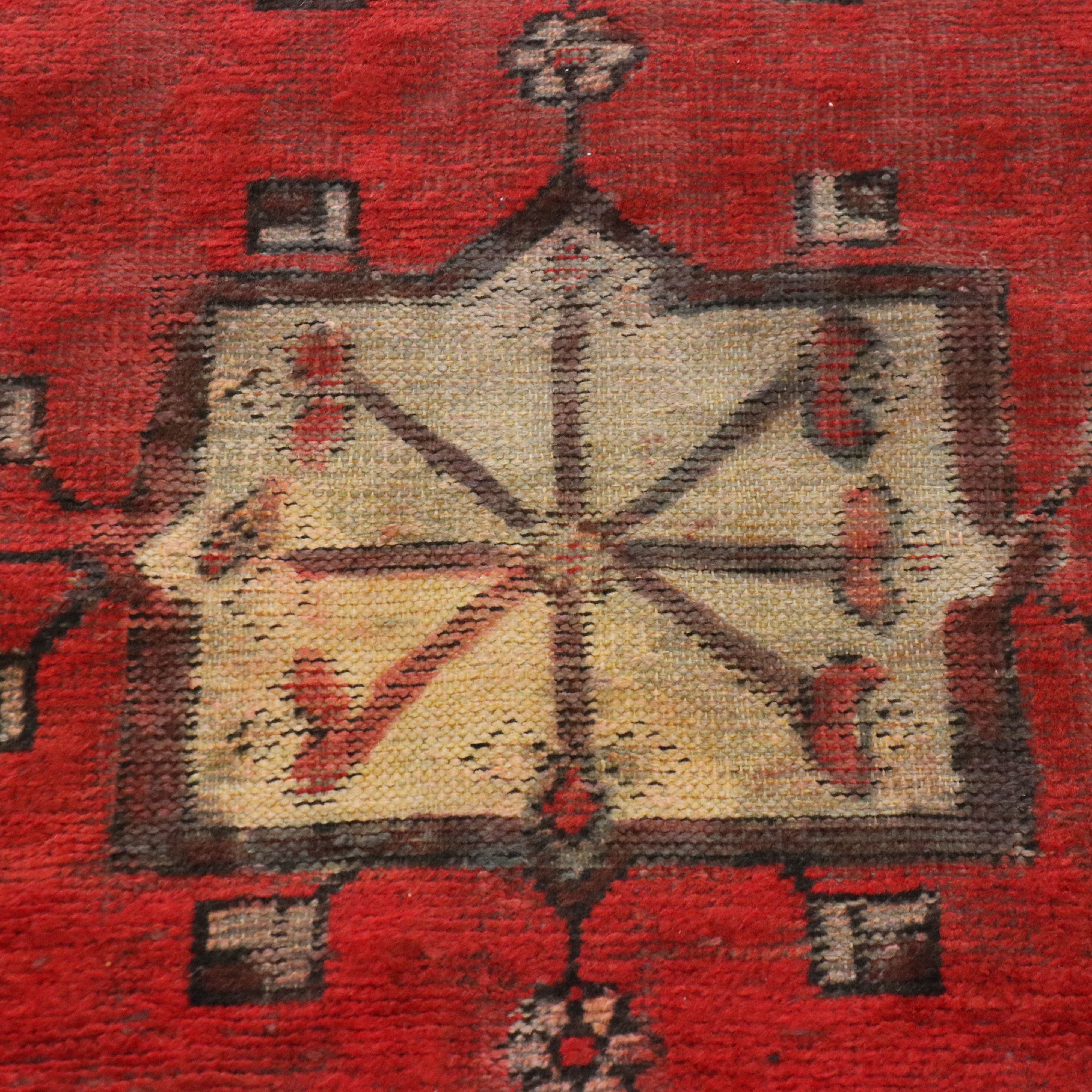 3'4 x 6' Hand-Knotted Persian Shiraz Area Rug