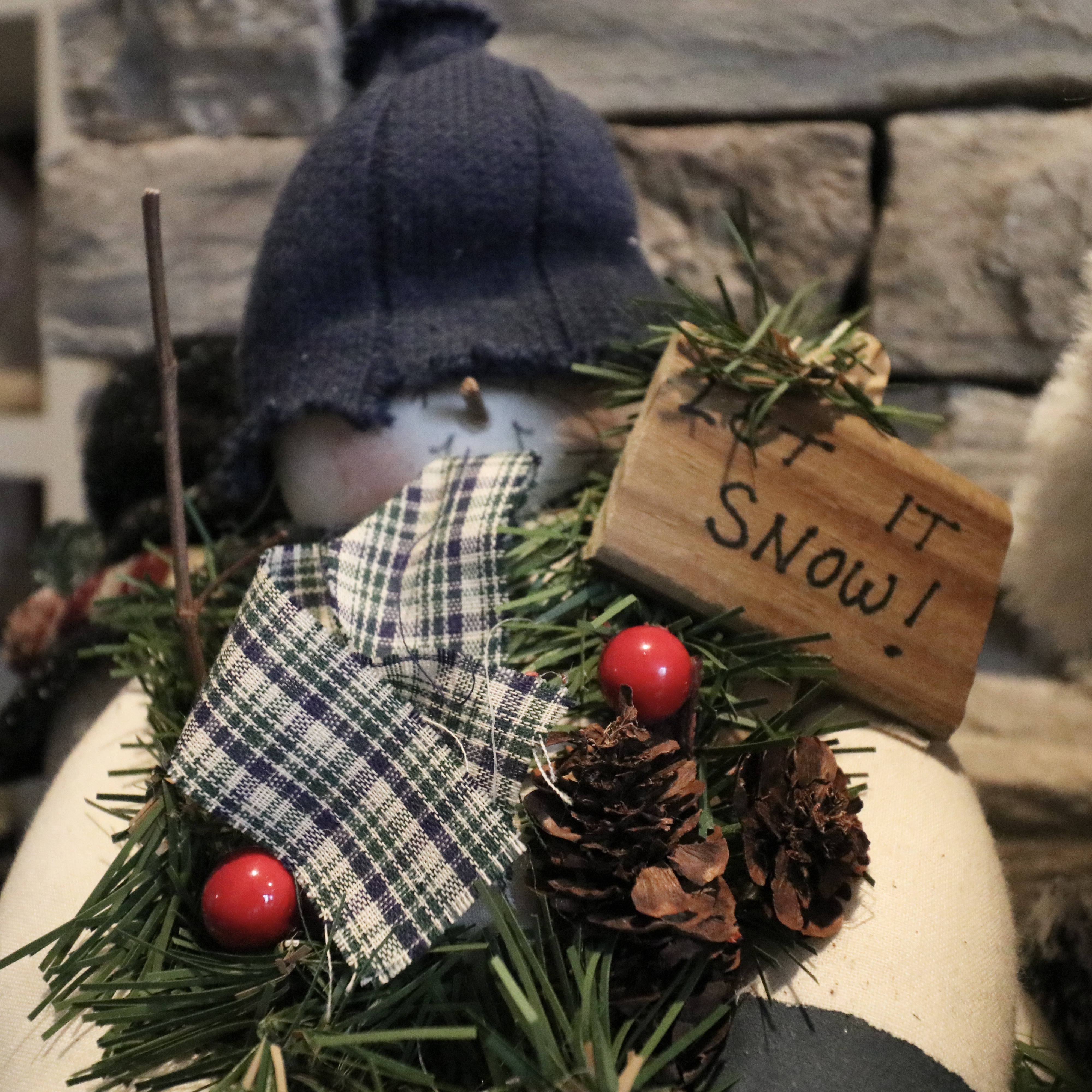 Woodland Christmas Mantel Decor with Flocked Garland