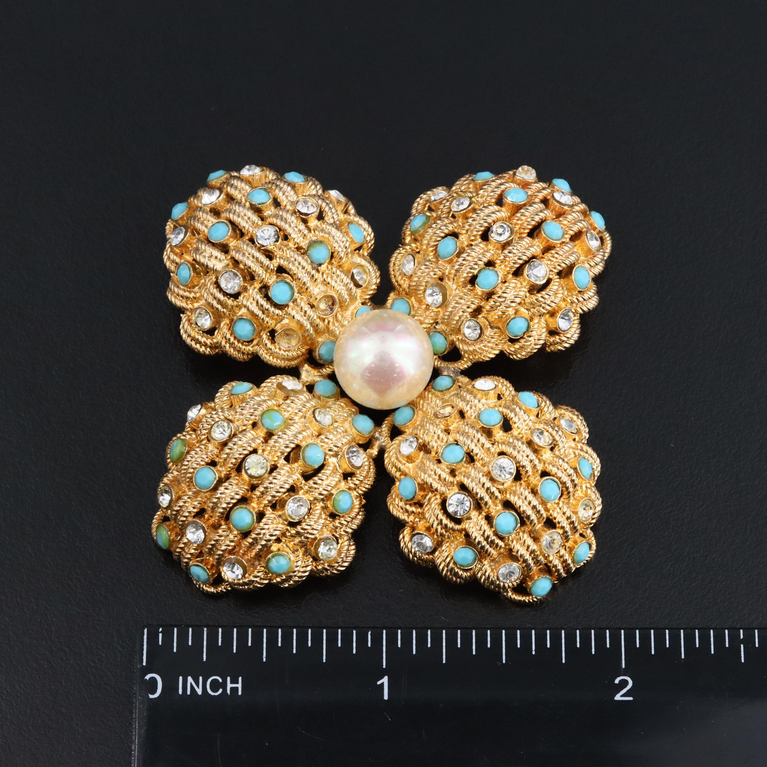 Hattie Carnegie and Grosse Featured in Vintage Brooch Collection