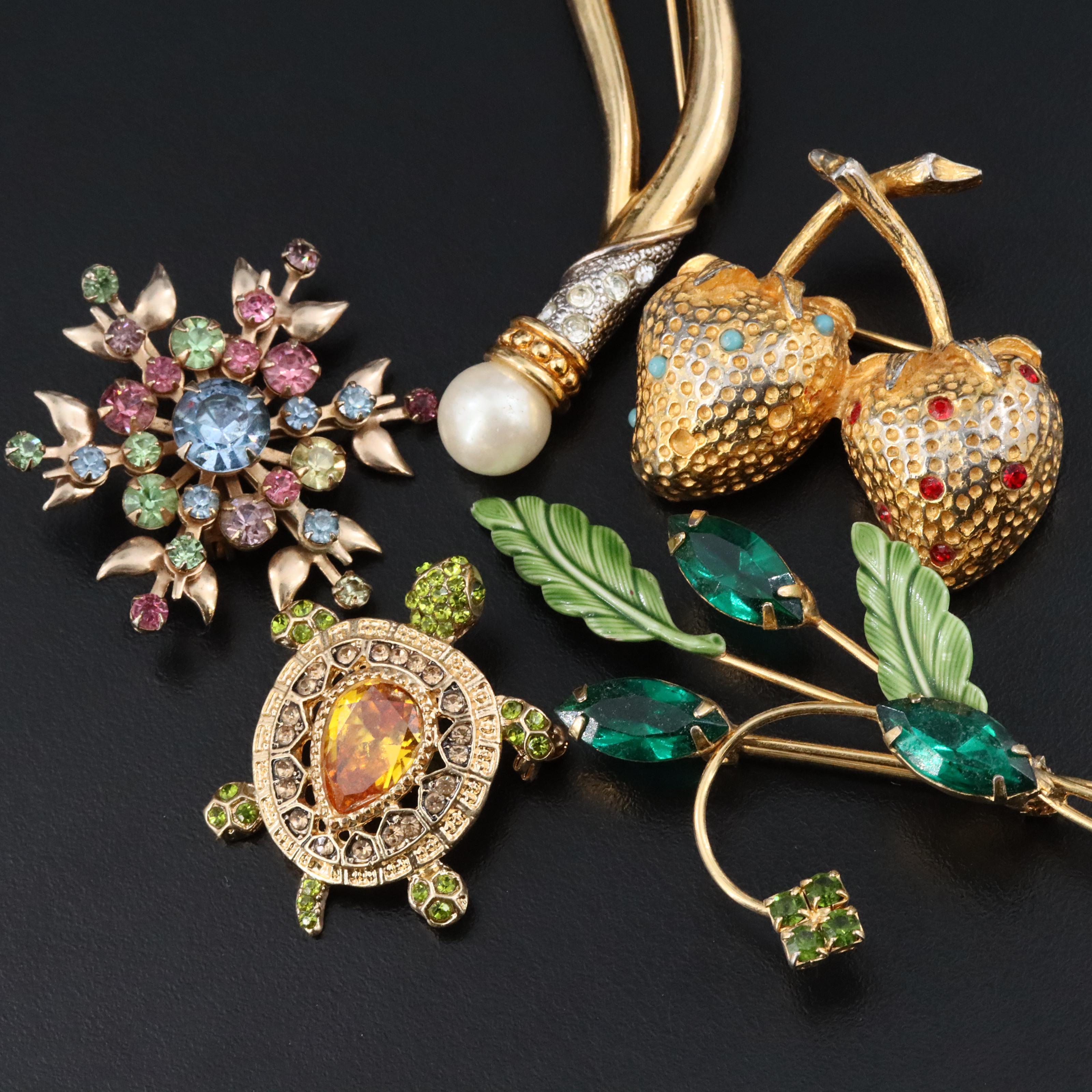 Hattie Carnegie and Grosse Featured in Vintage Brooch Collection