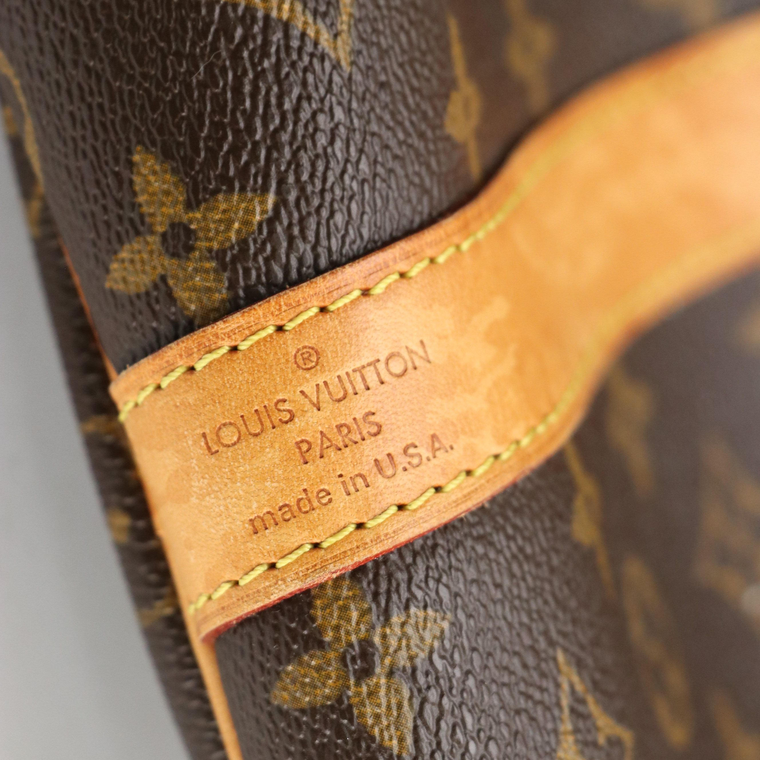 Louis Vuitton Keepall 55 Bandoulière in Monogram Canvas and Vachetta Leather