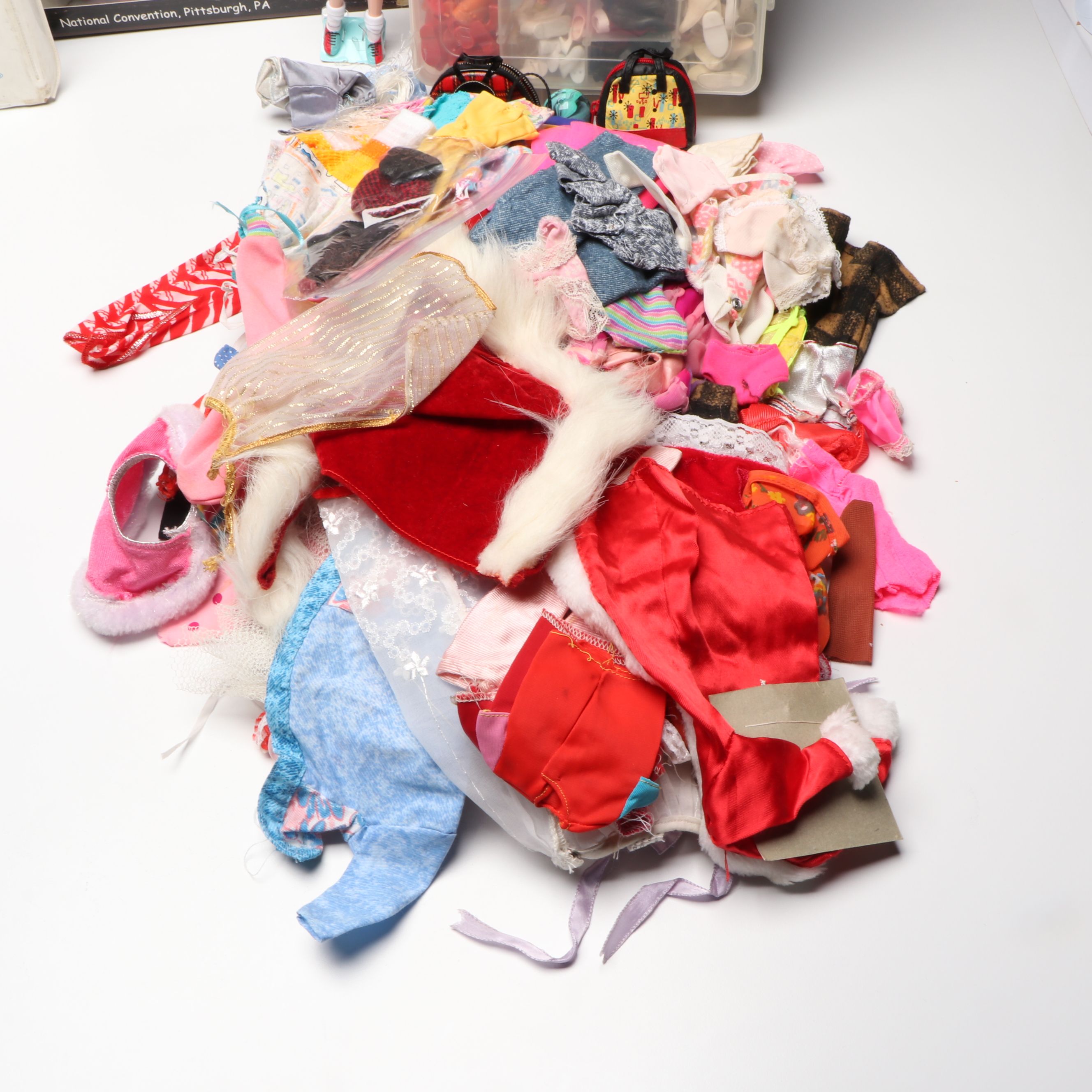 Mattel "We Can Do Anything, Right Barbie!" and More Accessories