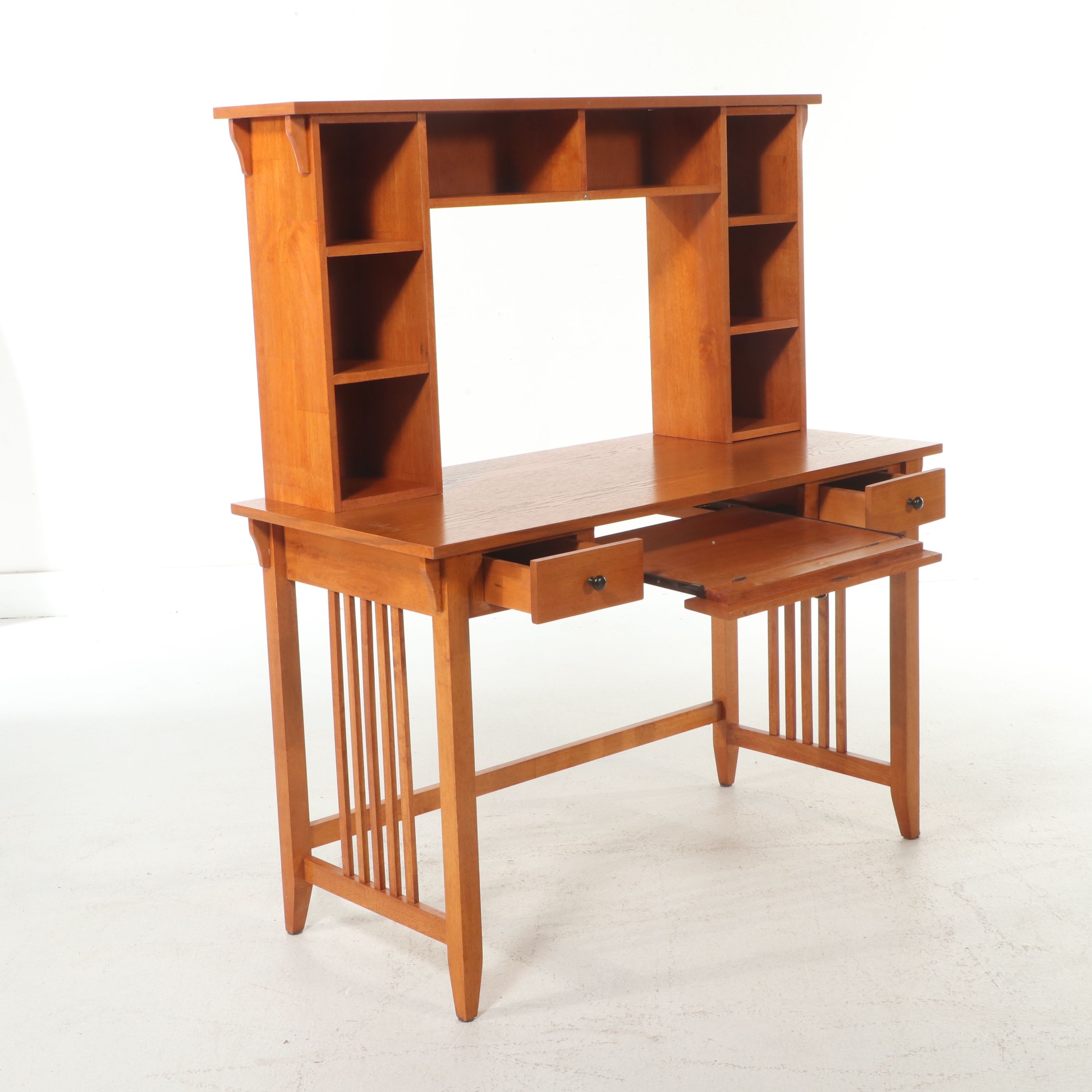 Craftsman Style Oak Finish Hutch-Shaped Desk