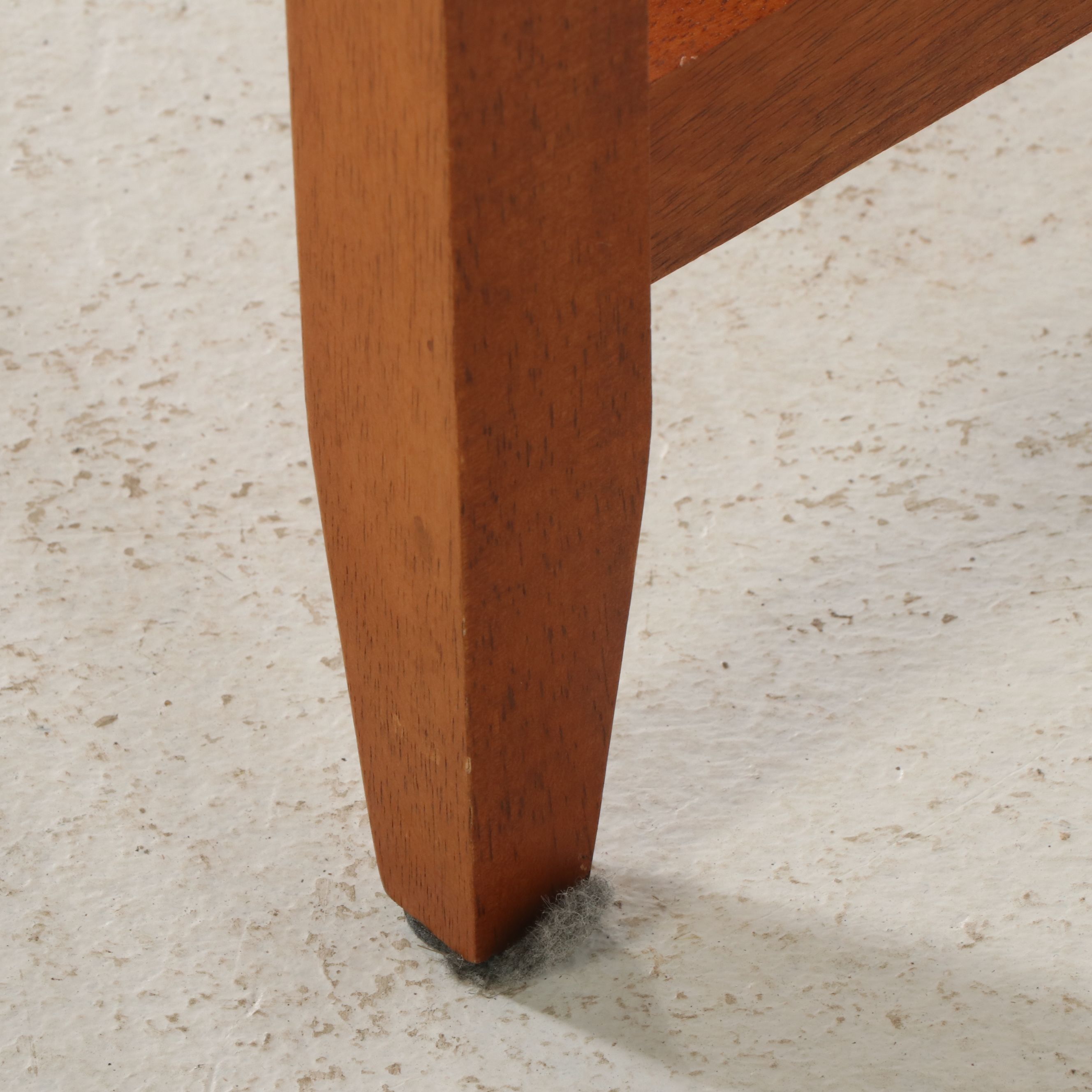 Craftsman Style Oak Finish Hutch-Shaped Desk