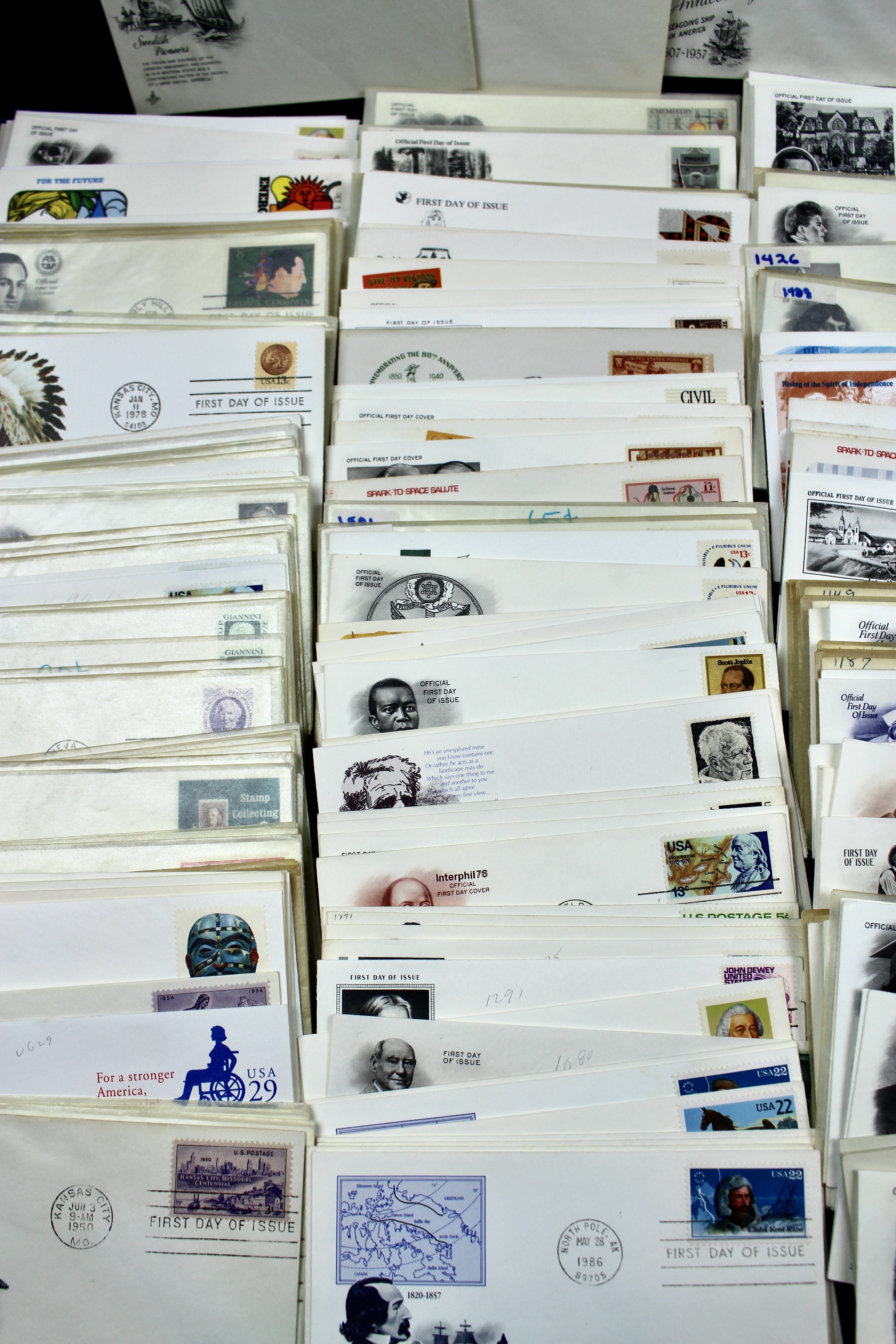 350 U.S. First Day Covers, All with Cachets, Unaddressed