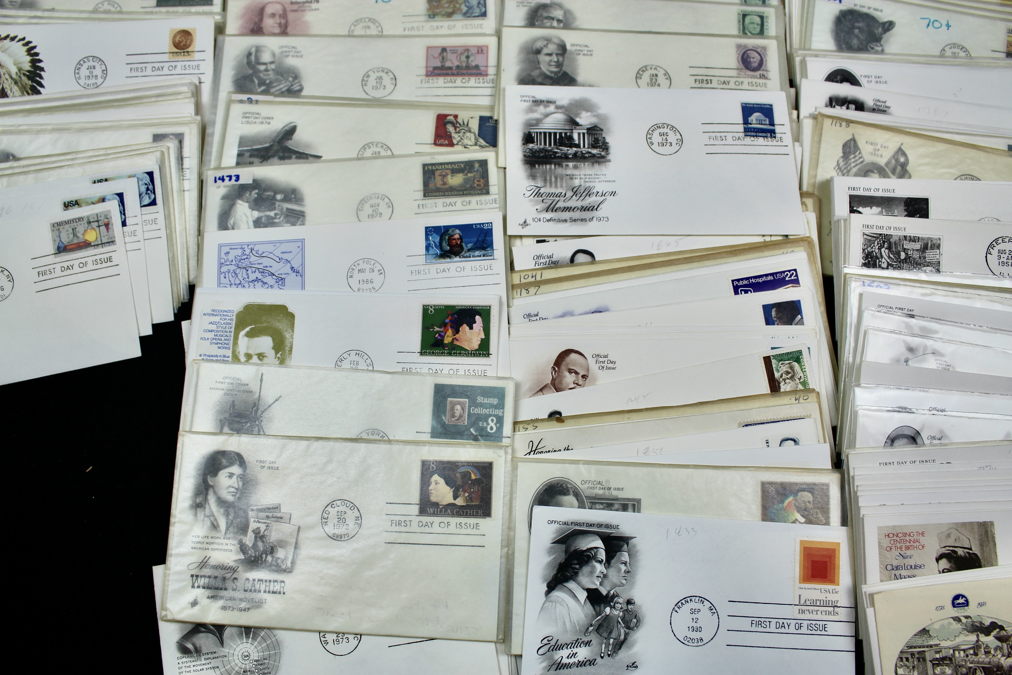 350 U.S. First Day Covers, All with Cachets, Unaddressed
