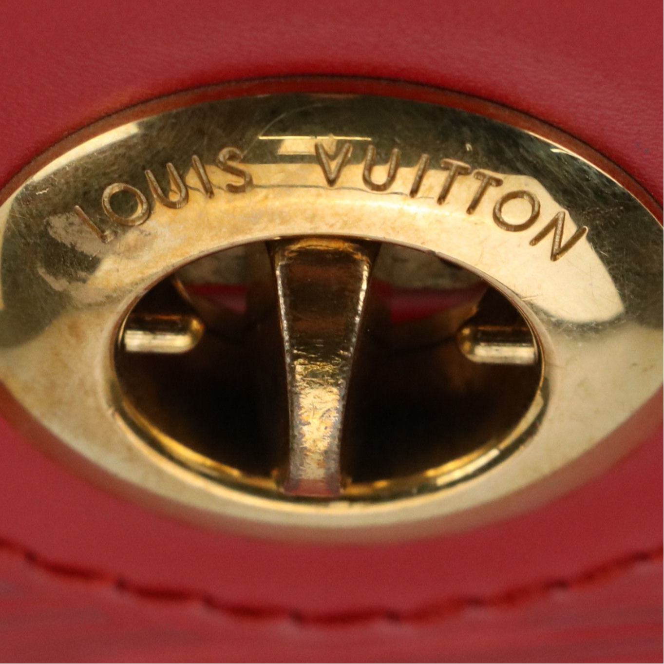 Louis Vuitton Cluny Shoulder Bag in Castilian Red Epi and Smooth Leather