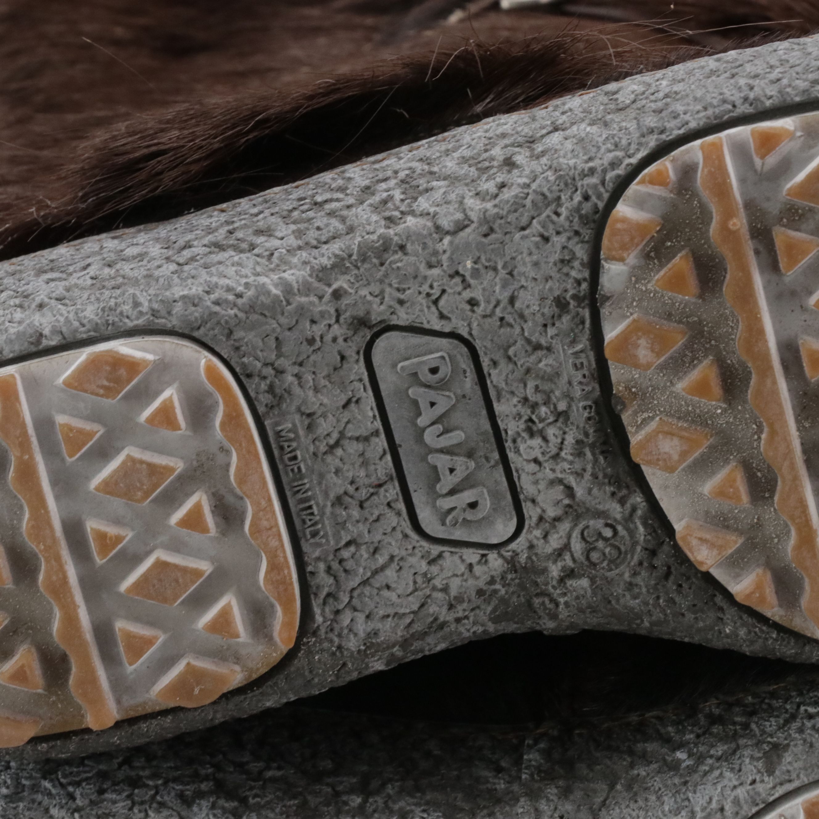 Pajar Après-Ski Dark Brown Goat Fur Snow Boots with Wool Lining