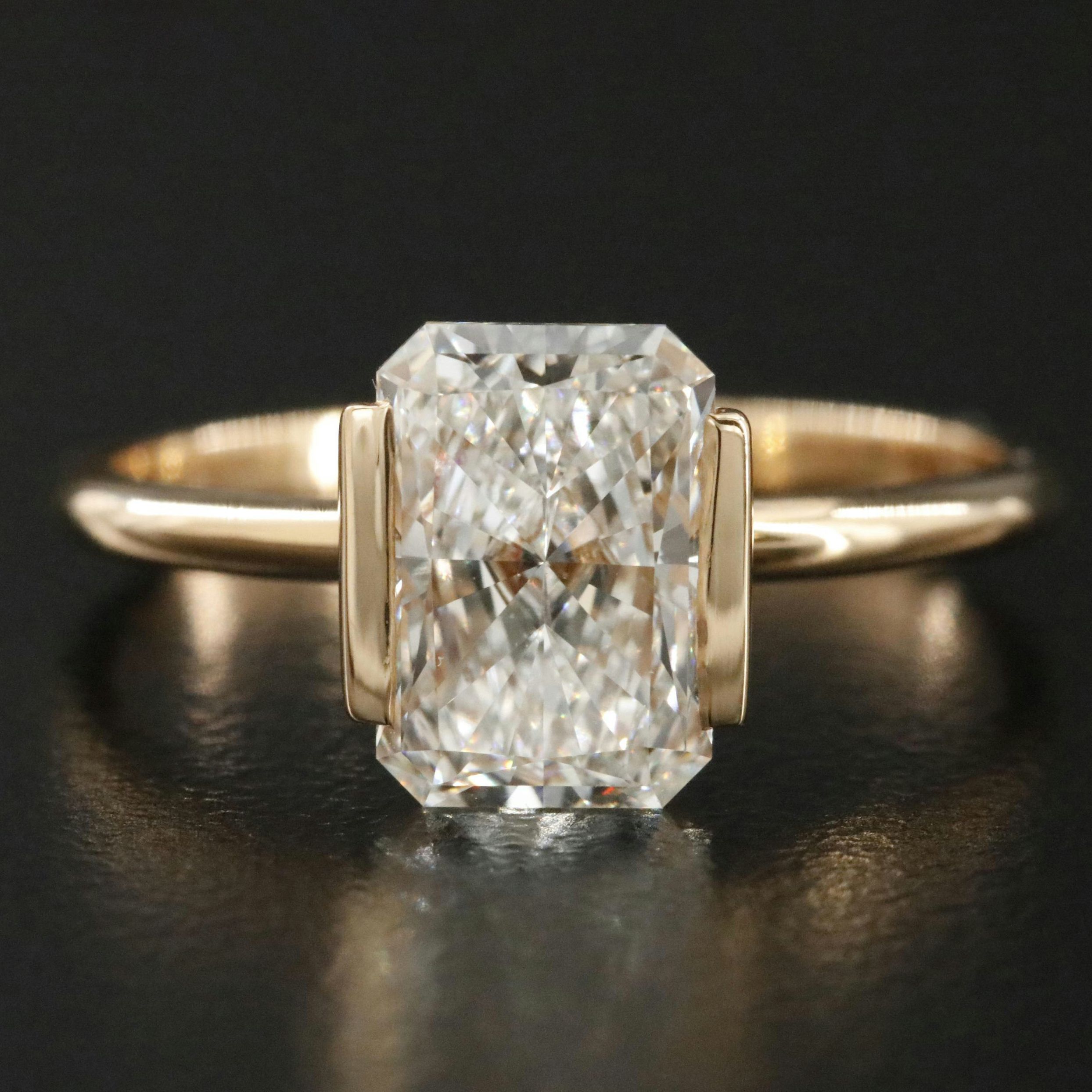 18K 2.09 CT Lab Grown Diamond Solitaire Ring with IGI Report