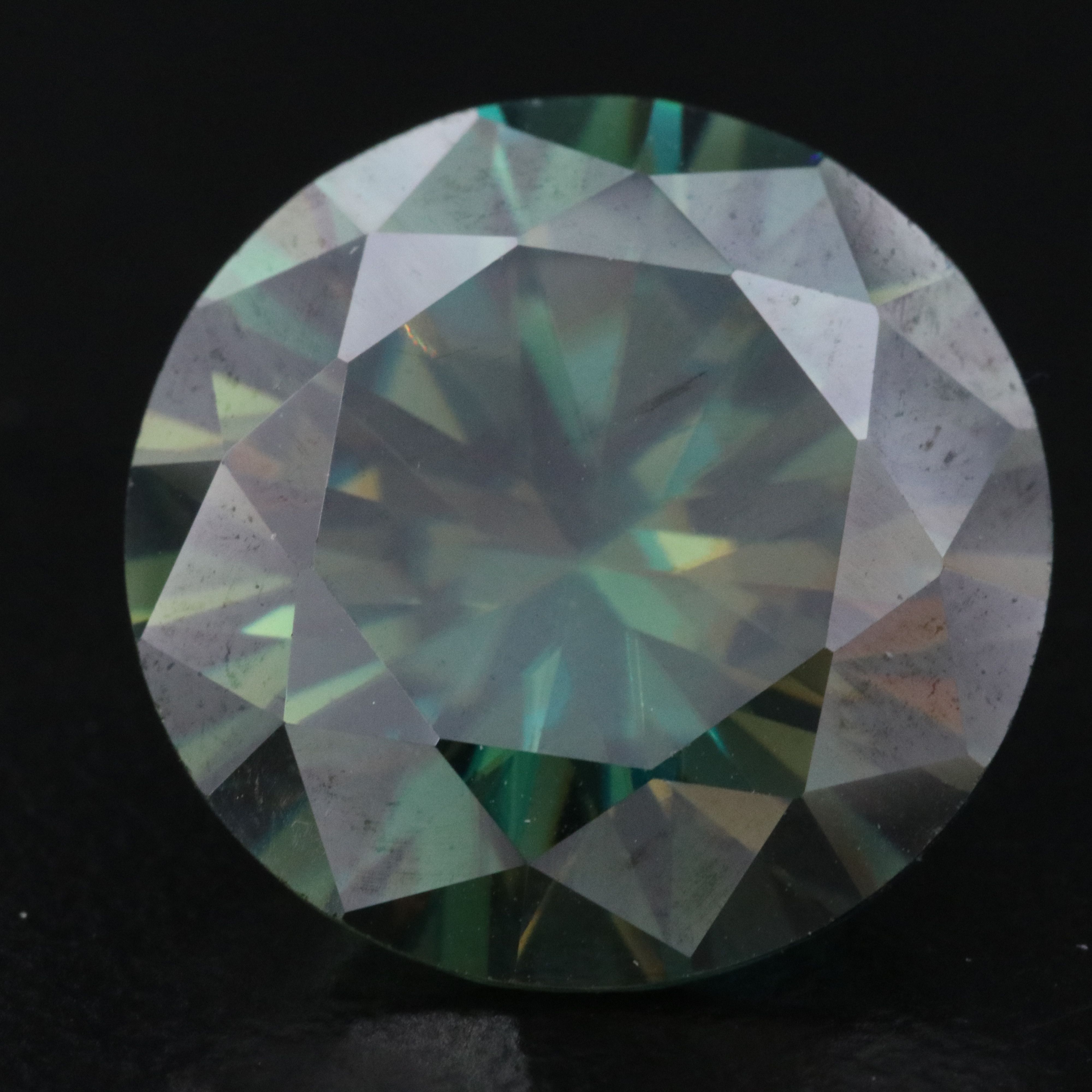 Loose 11.38 CT Moissanite