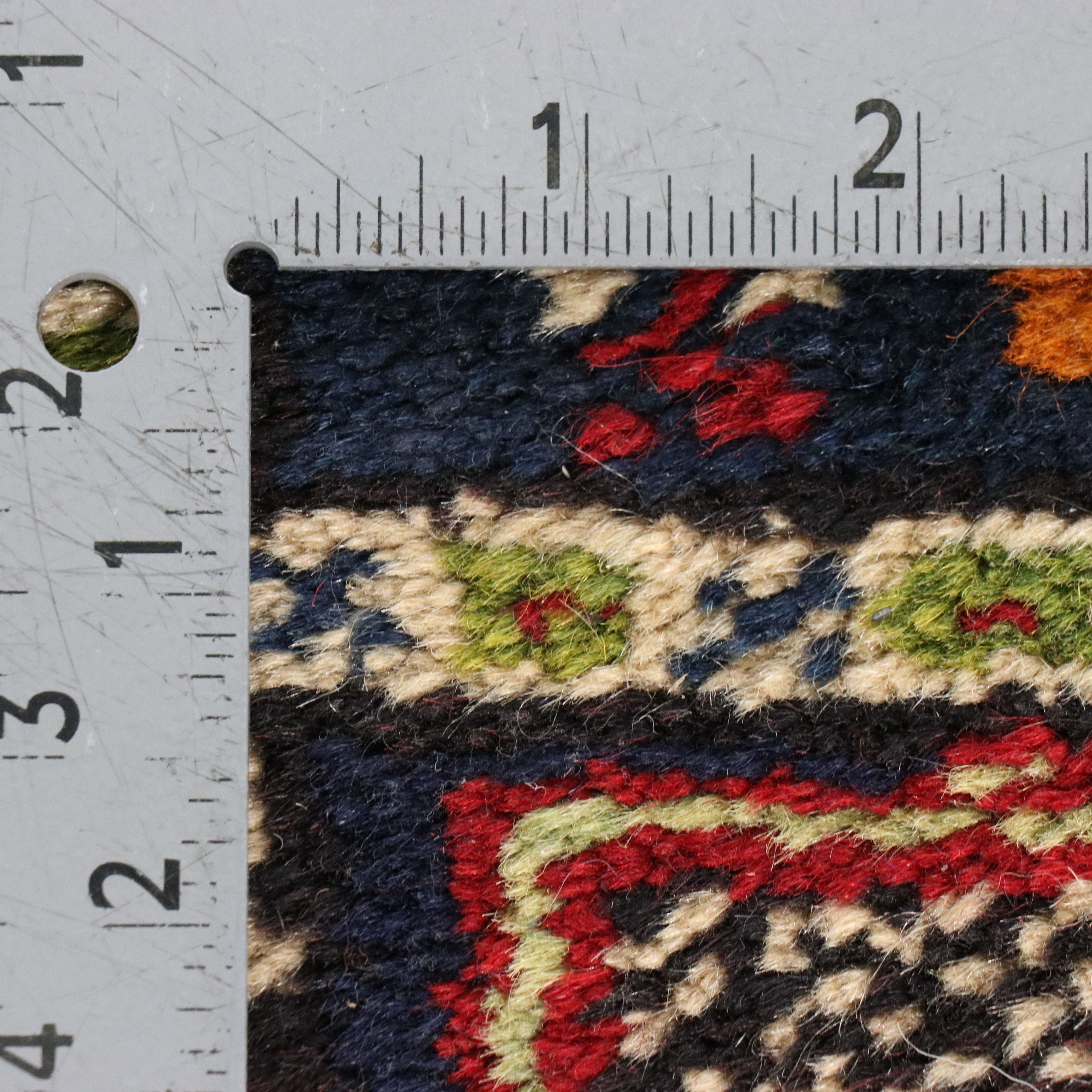 2' x 3'5 Hand-Knotted Turkish Taşpınar Accent Rug