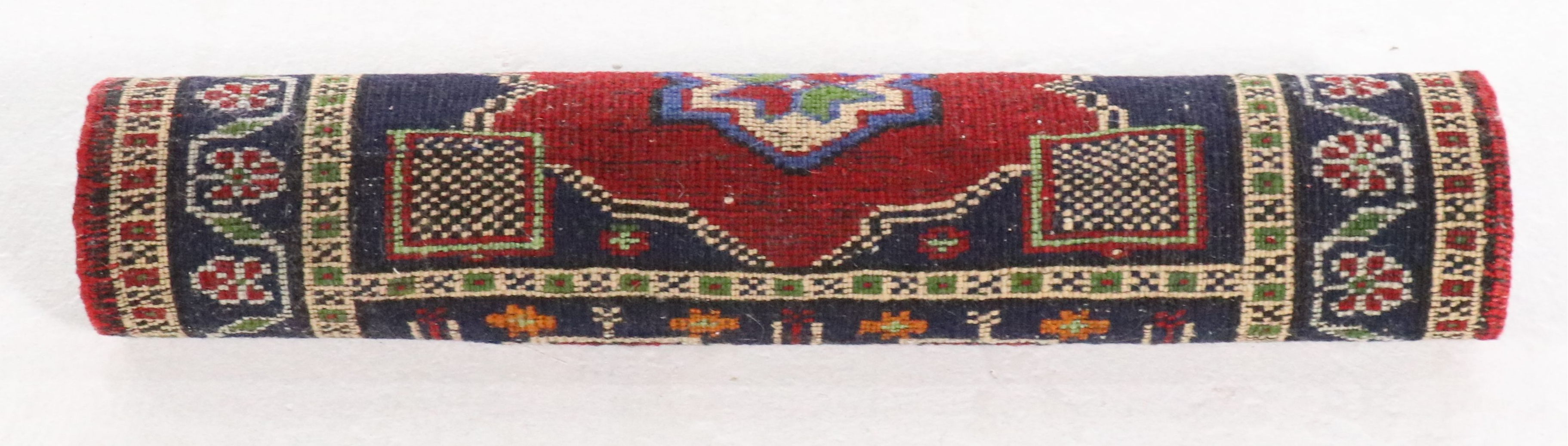 2' x 3'5 Hand-Knotted Turkish Taşpınar Accent Rug