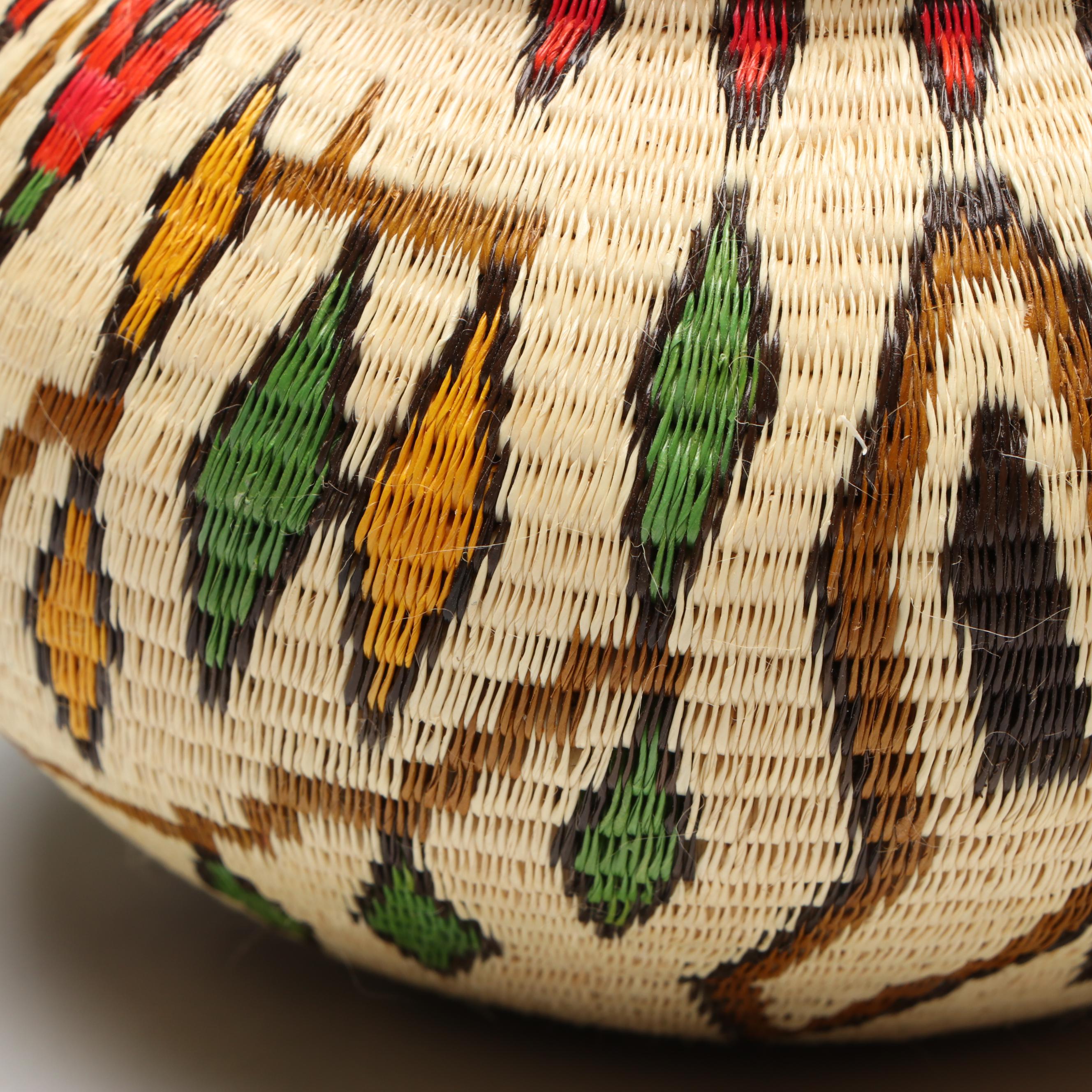 Panamanian Emberá-Wounaan Chunga Fiber Baskets Depicting Foliage and Butterflies