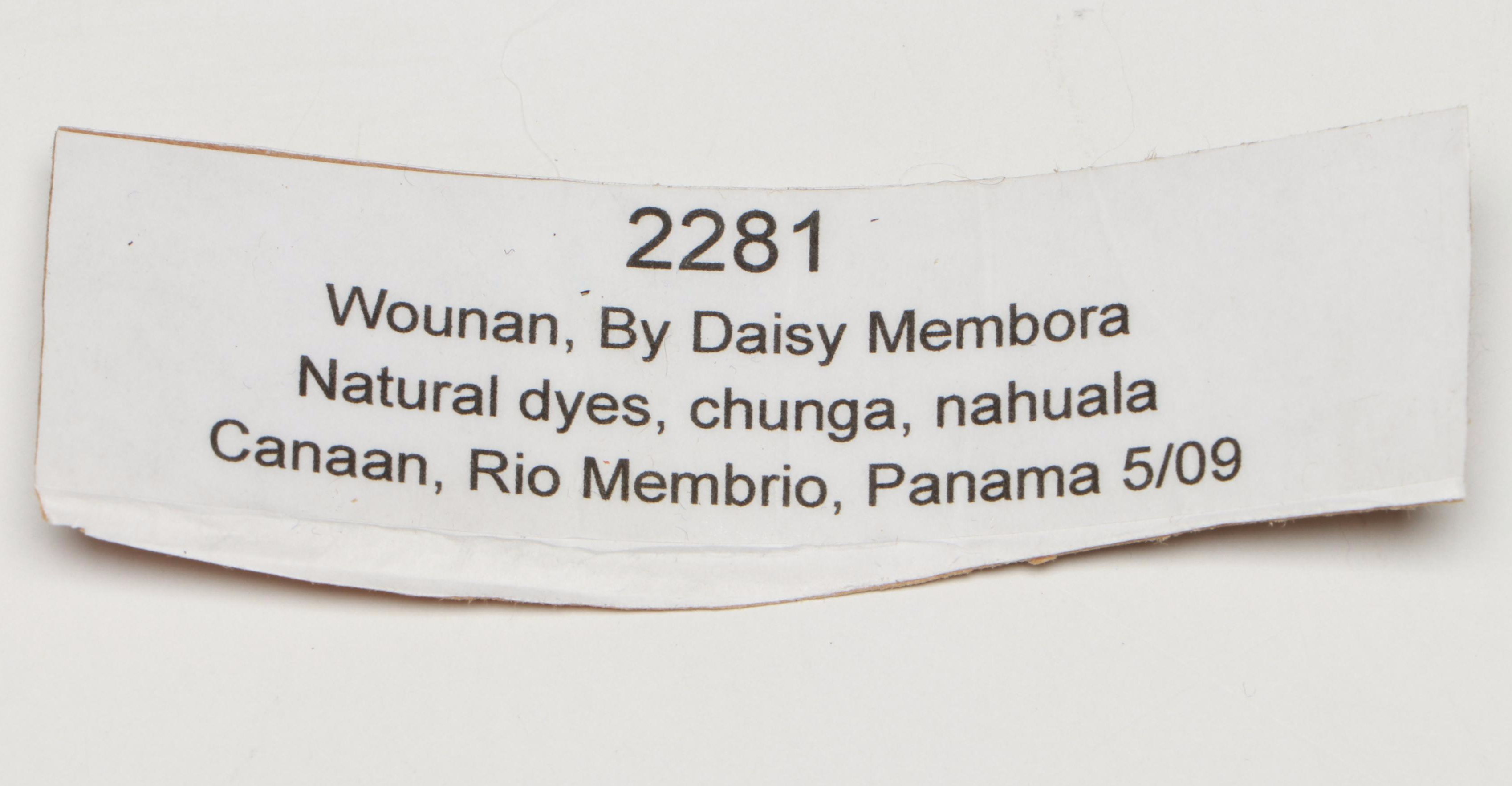 Daisy Membora Panamanian Emberá-Wounaan Handwoven  Palm Fiber Basket