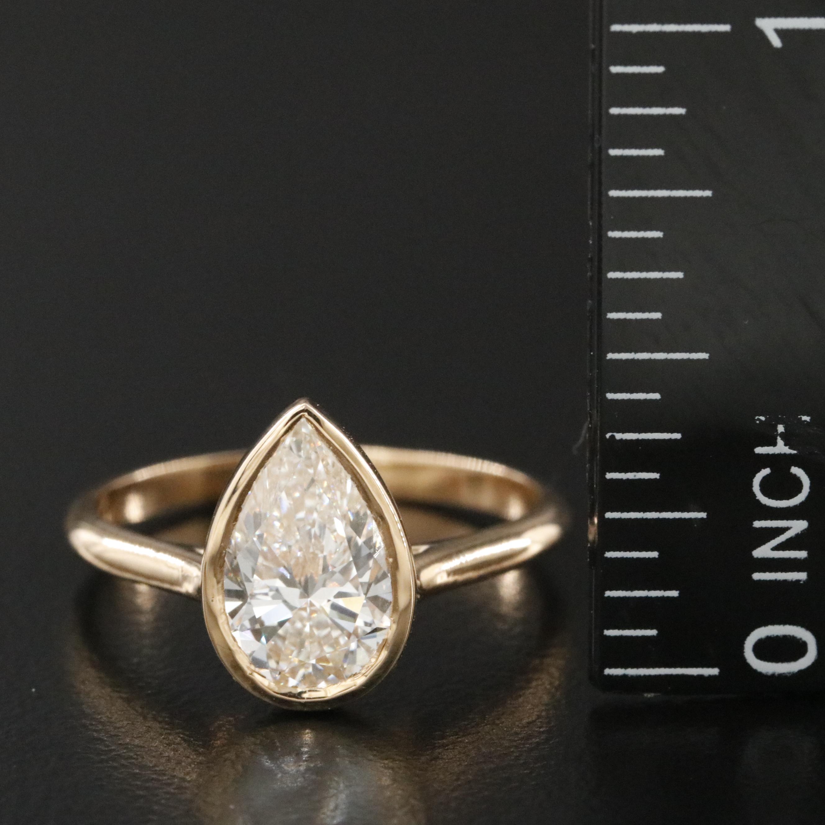 18K 1.99 CT Lab Grown Diamond Solitaire Ring with IGI Report