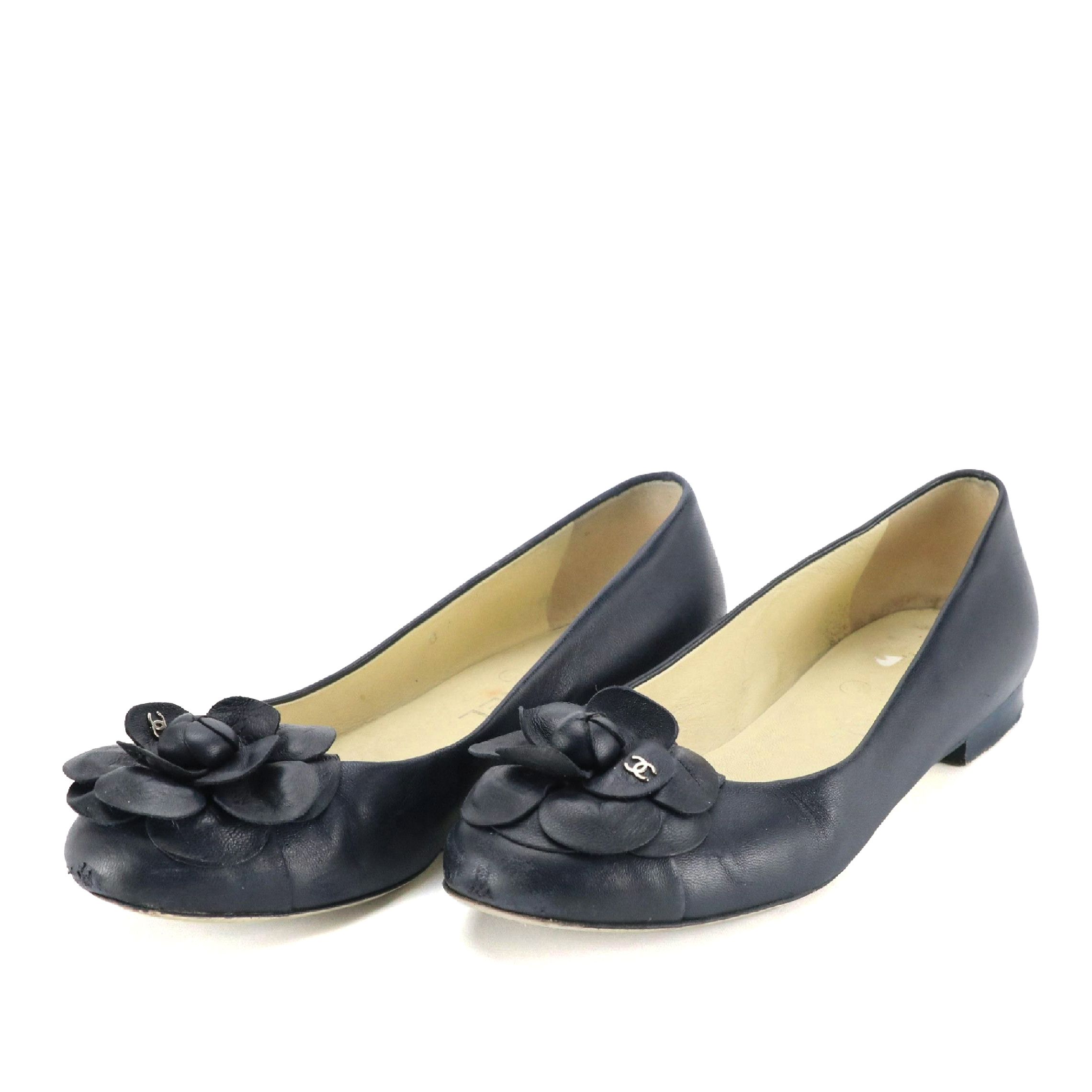 Chanel Navy Blue Lambskin Leather CC Coco Mark Camellia Flats