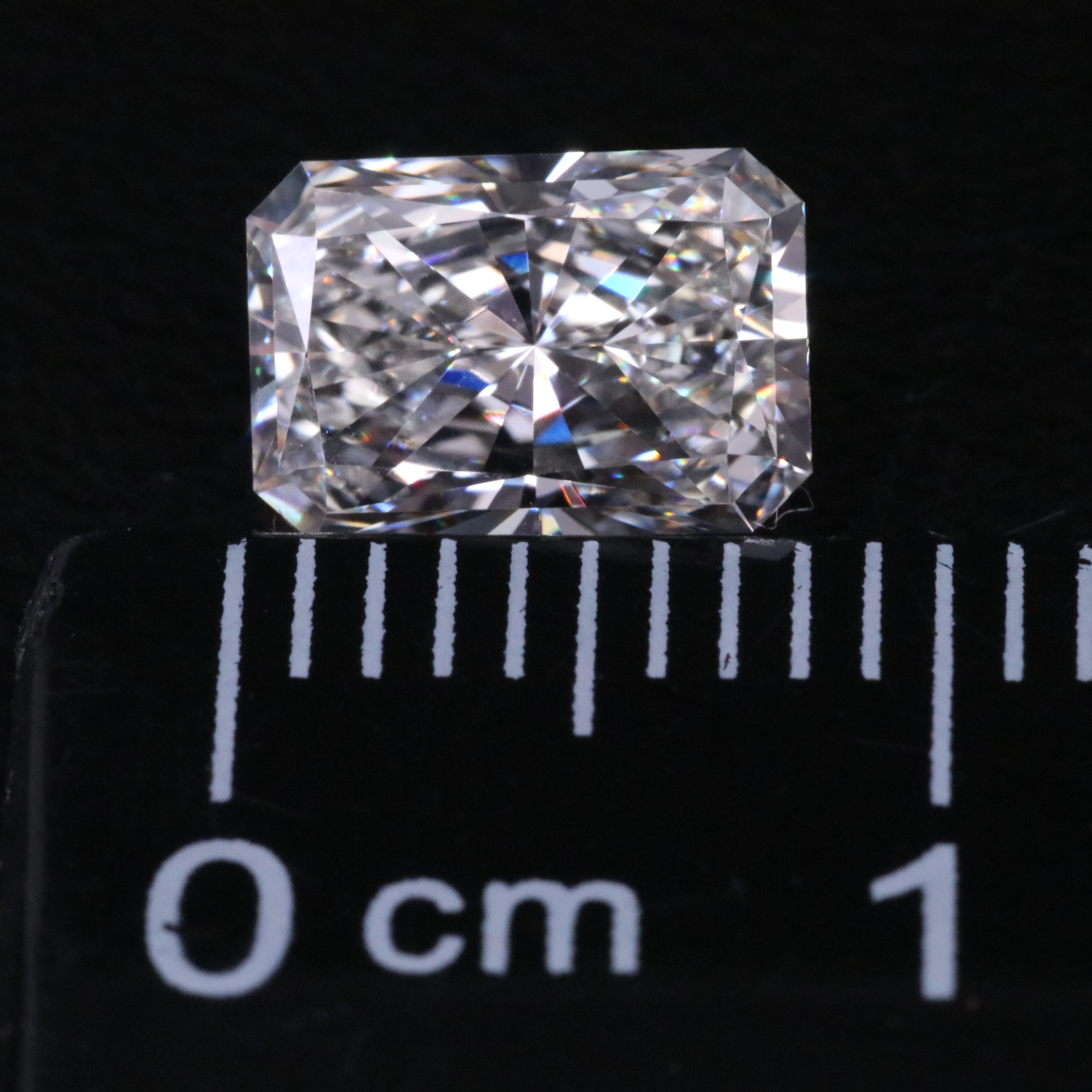 Loose 1.37 CT Lab Grown Diamond with IGI Report
