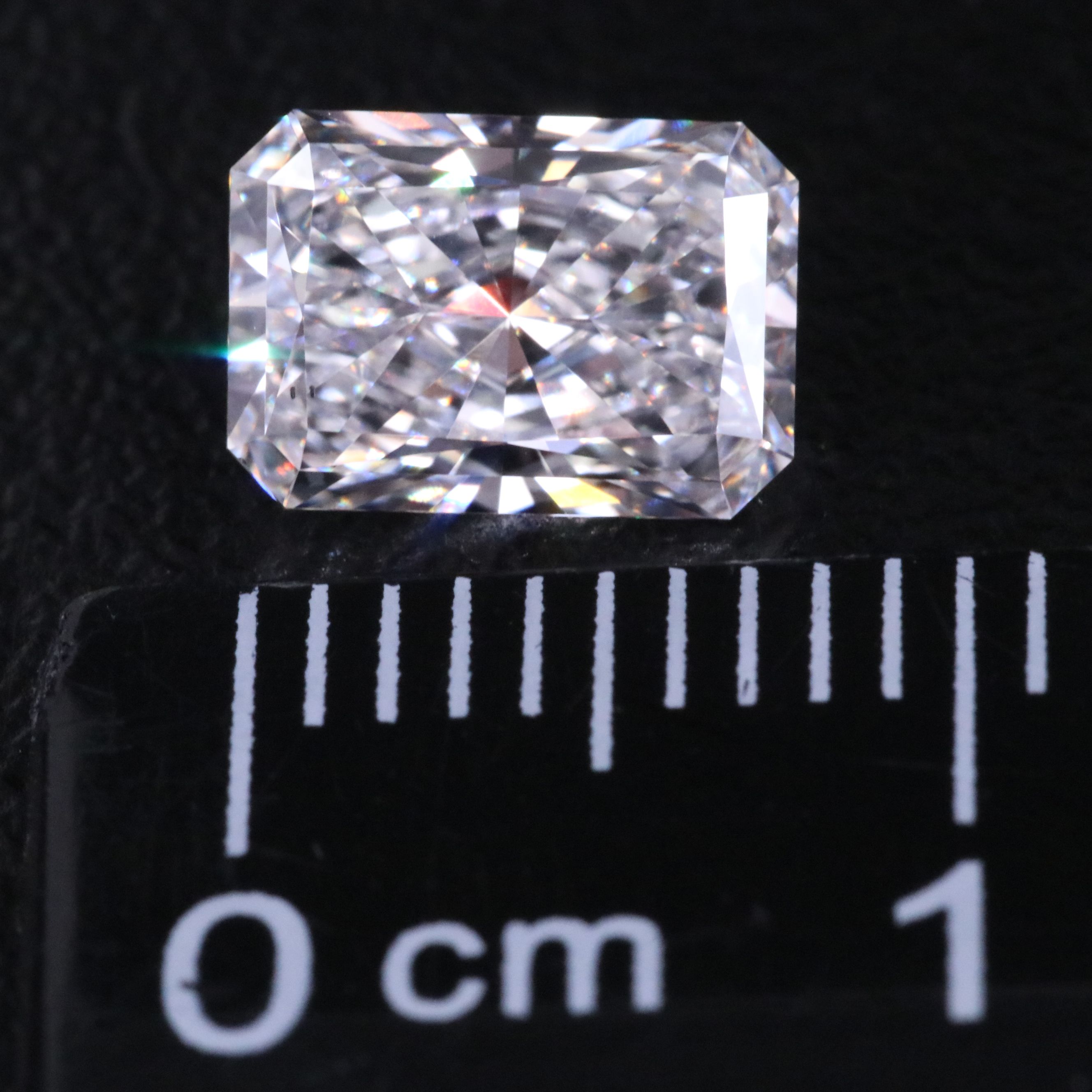 Loose 1.42 CT Lab Grown Diamond with IGI Report
