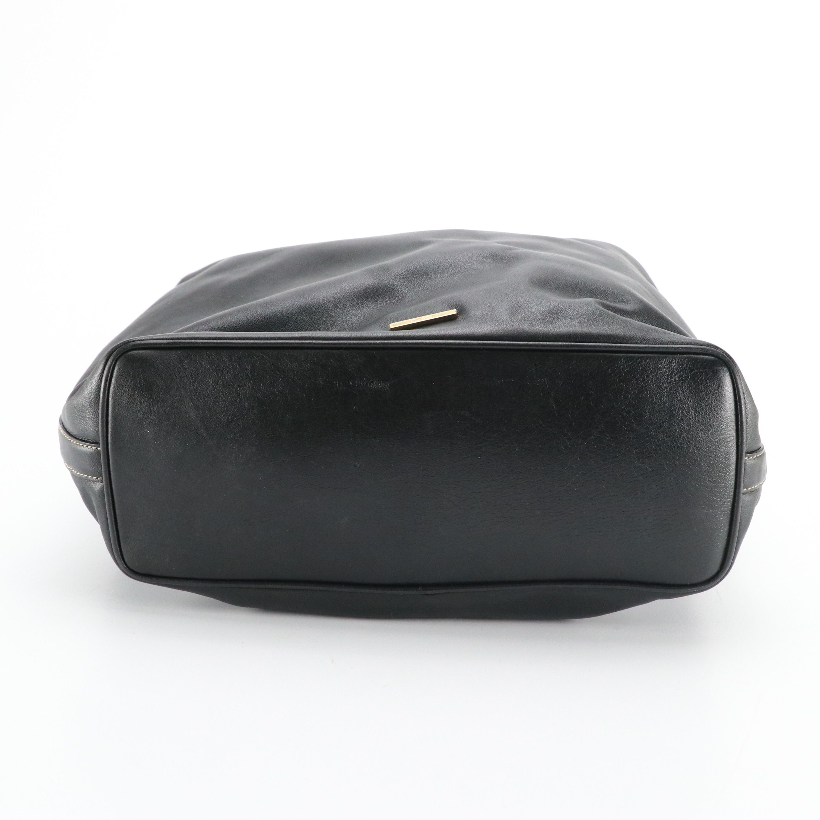 Gucci Hobo Shoulder Bag in Black Calfskin Leather