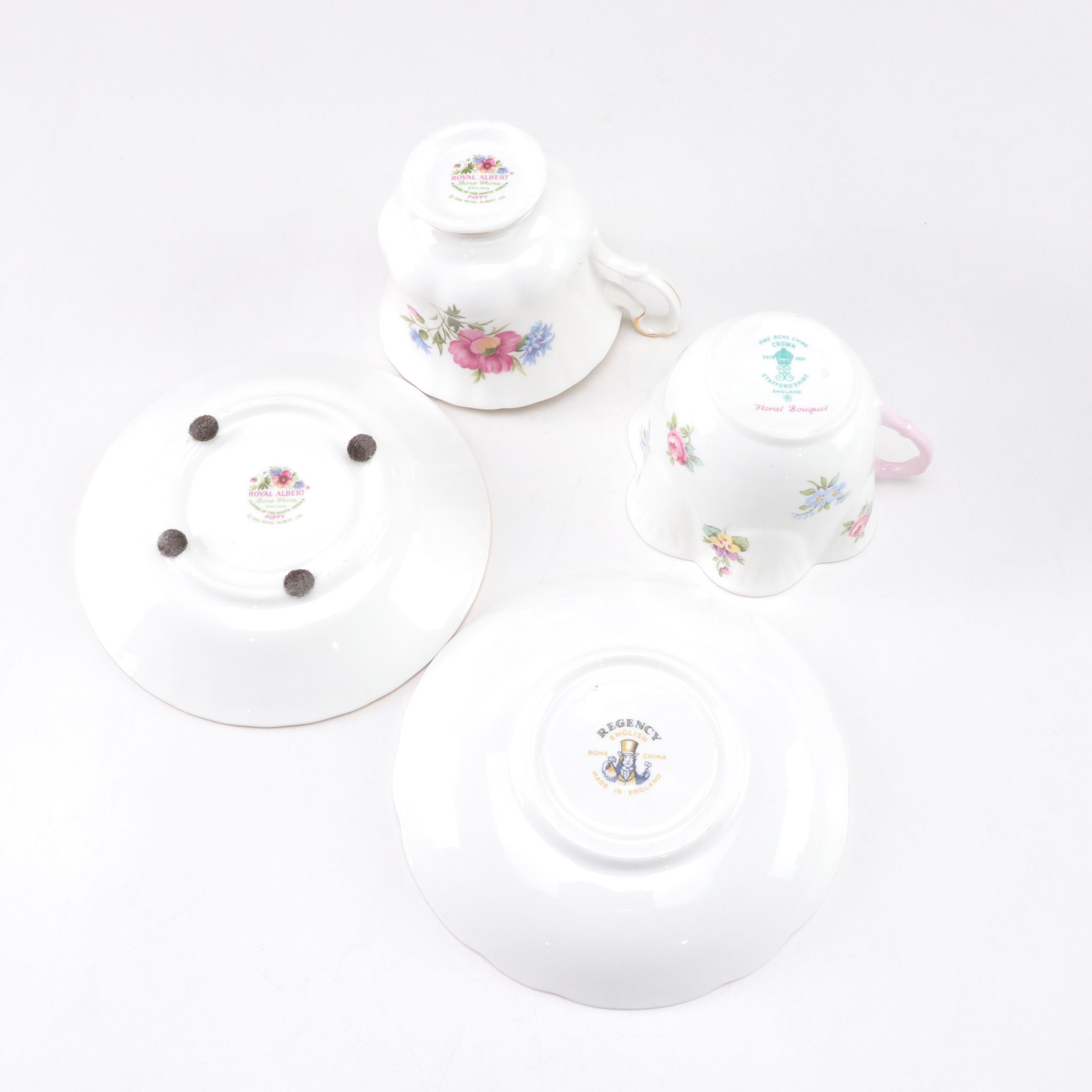 English Porcelain Teacups, Saucers & Teapot