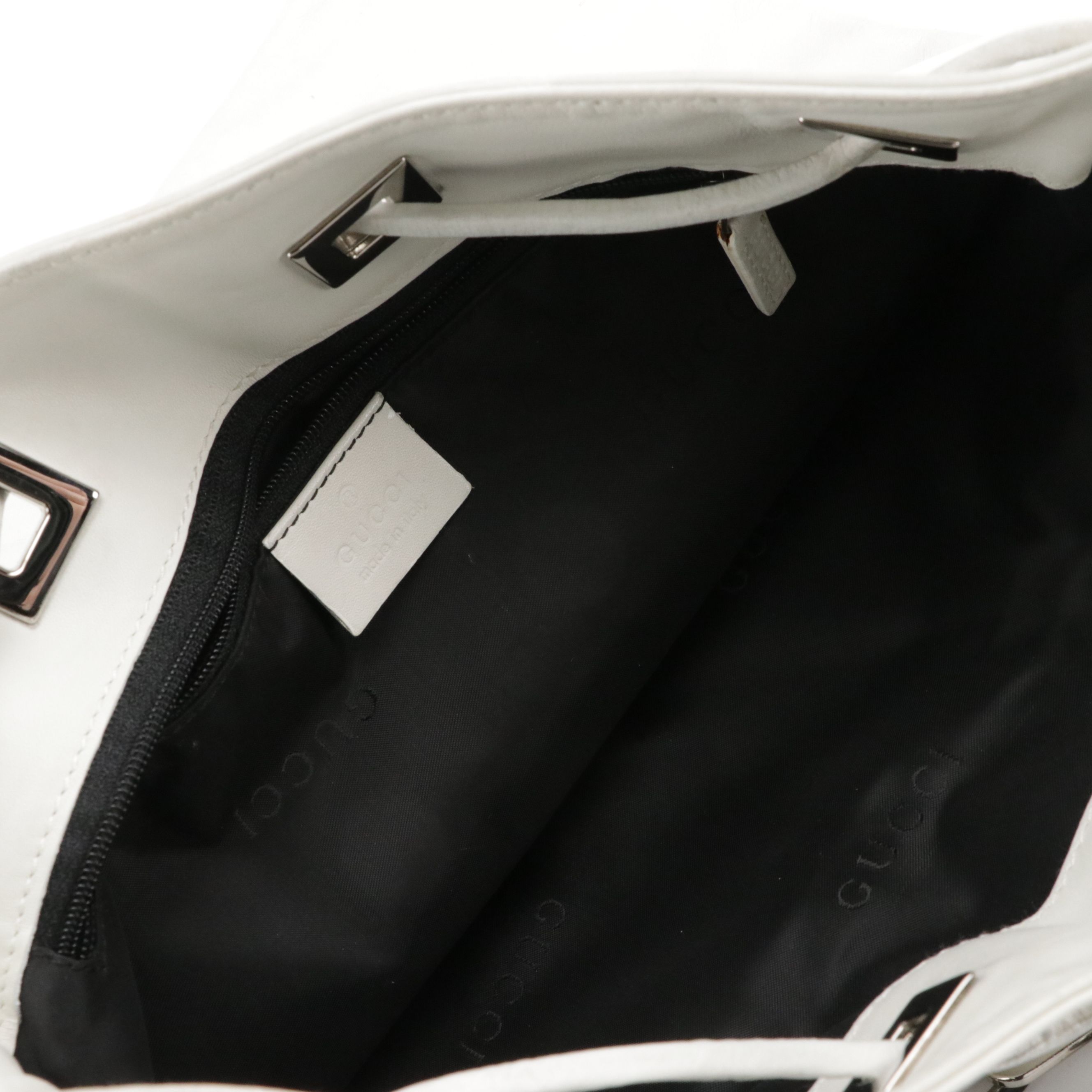 Gucci White Leather Drawstring Effect Tote with Paperclip Chain Strap