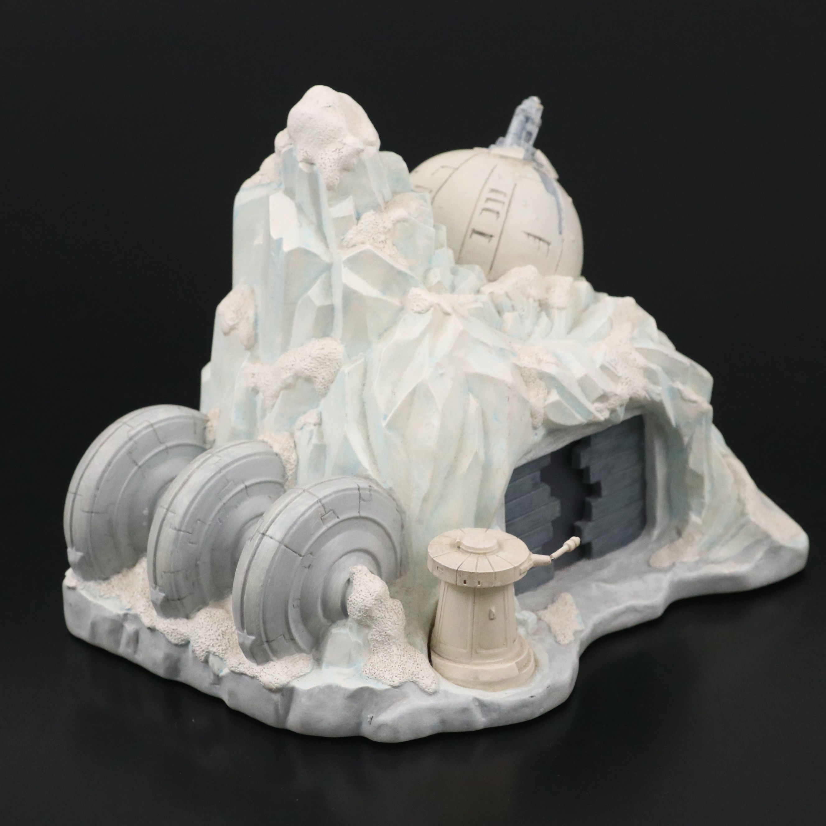 Hawthorne Village "Hoth Rebel Base" Star Wars Galactic Village Miniature