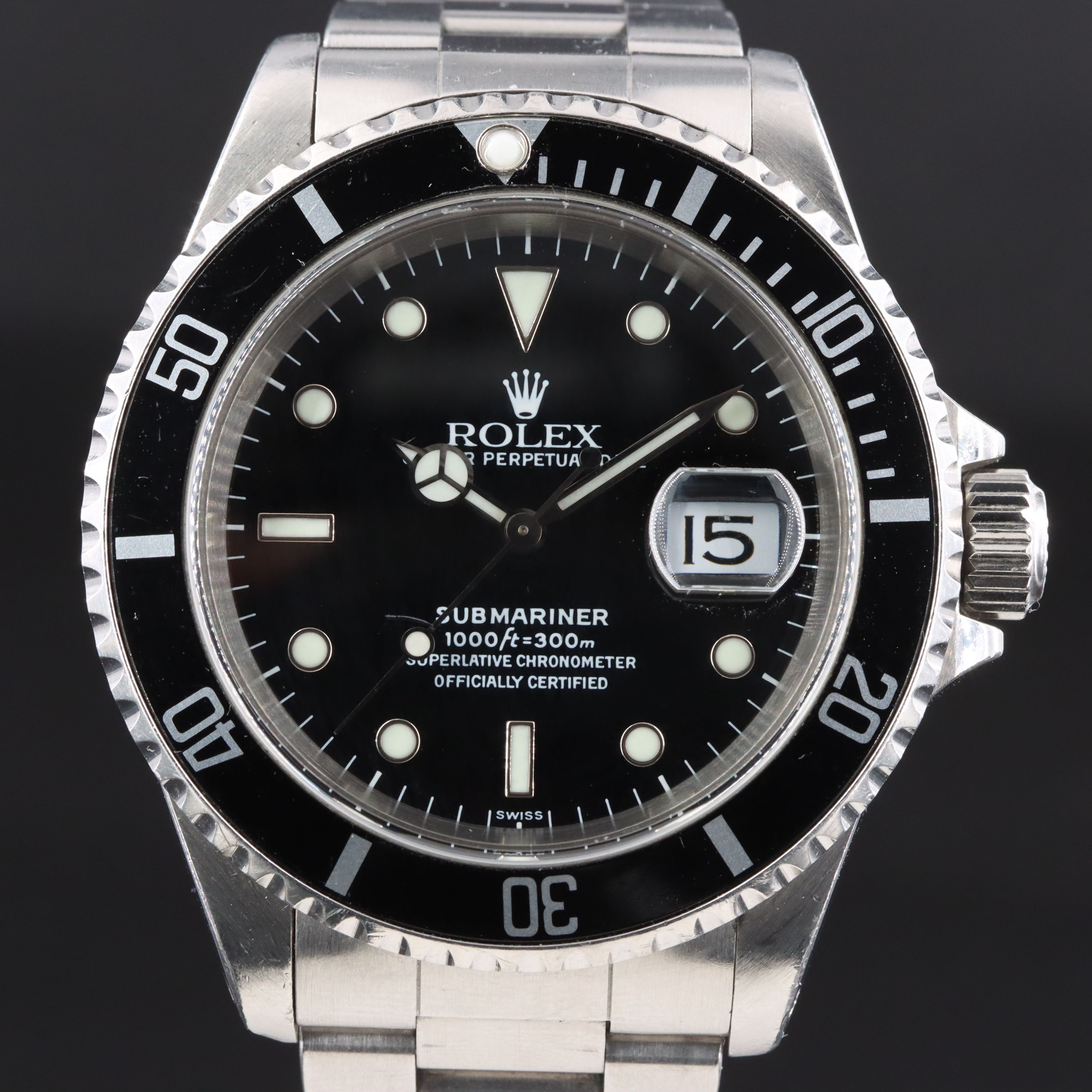 1999 Rolex Oyster Perpetual Submariner Date Swiss Only Dial 16610 Watch
