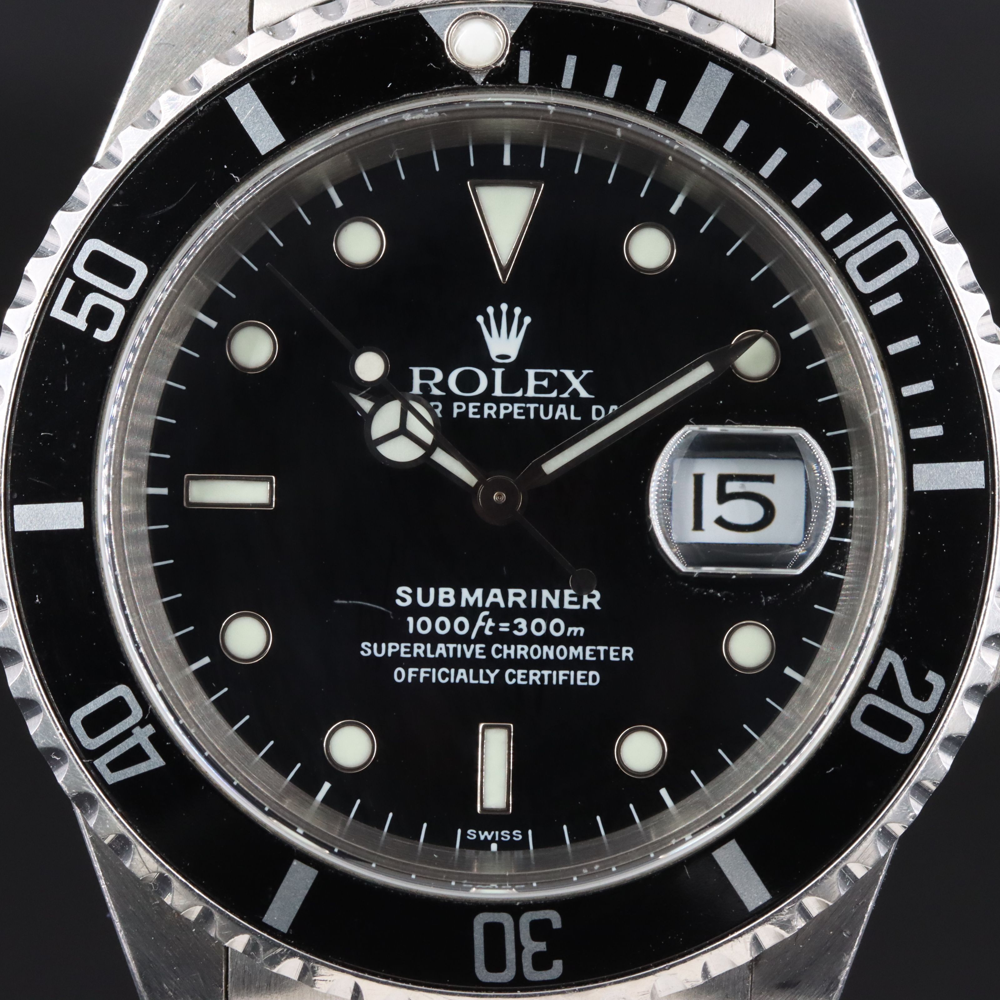 1999 Rolex Oyster Perpetual Submariner Date Swiss Only Dial 16610 Watch