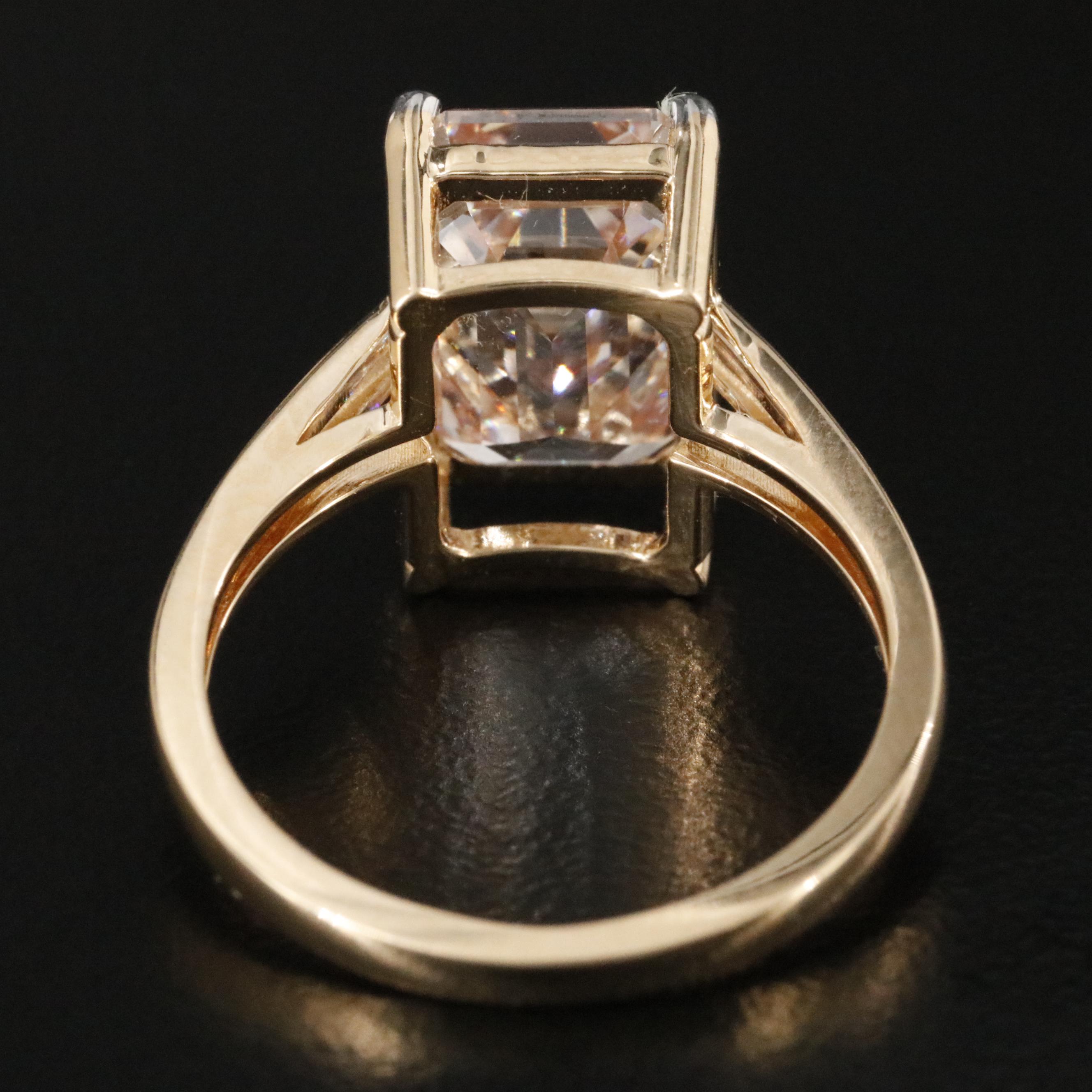 18K 5.12 CT Lab Grown Fancy Pink Diamond Solitaire Ring with IGI Report