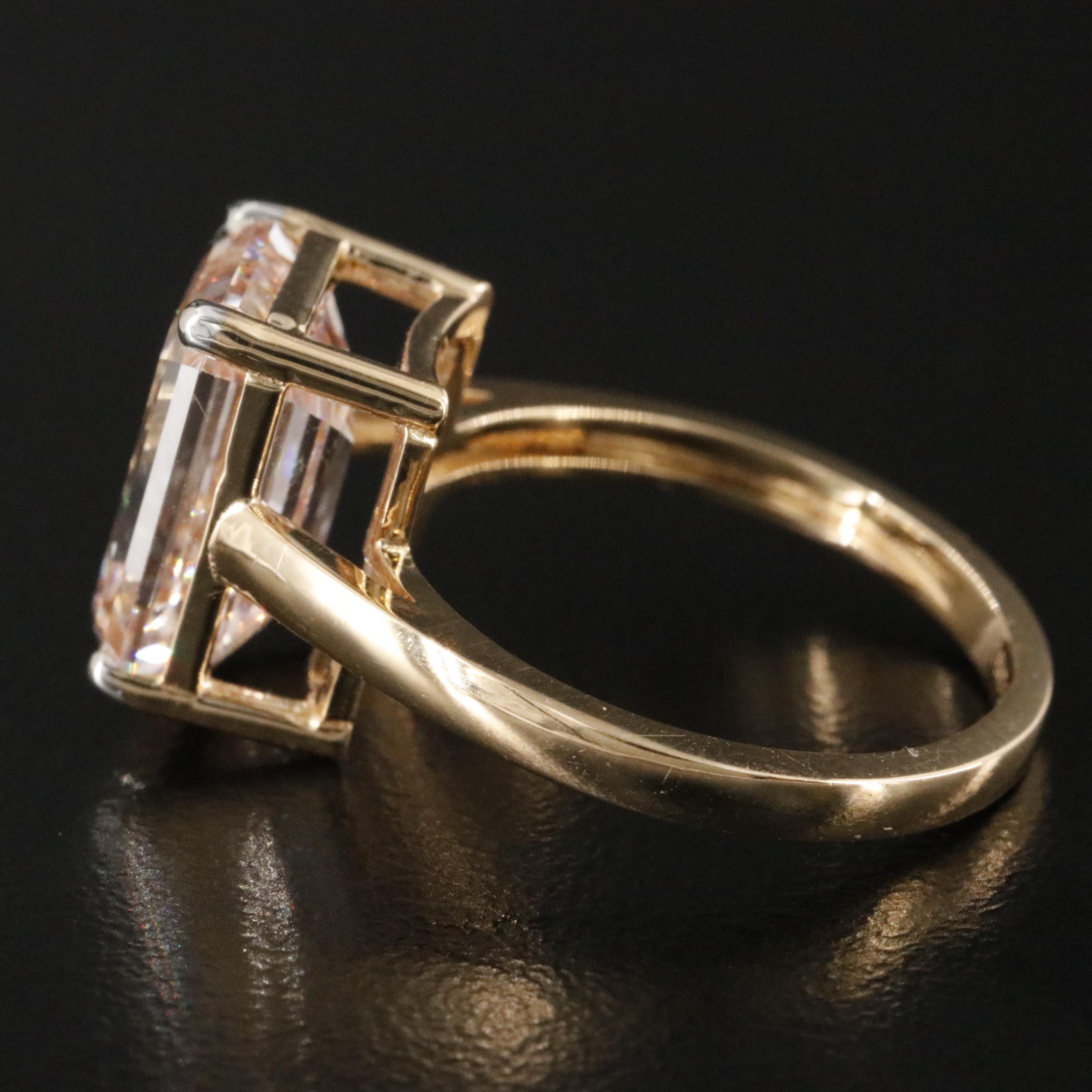 18K 5.12 CT Lab Grown Fancy Pink Diamond Solitaire Ring with IGI Report