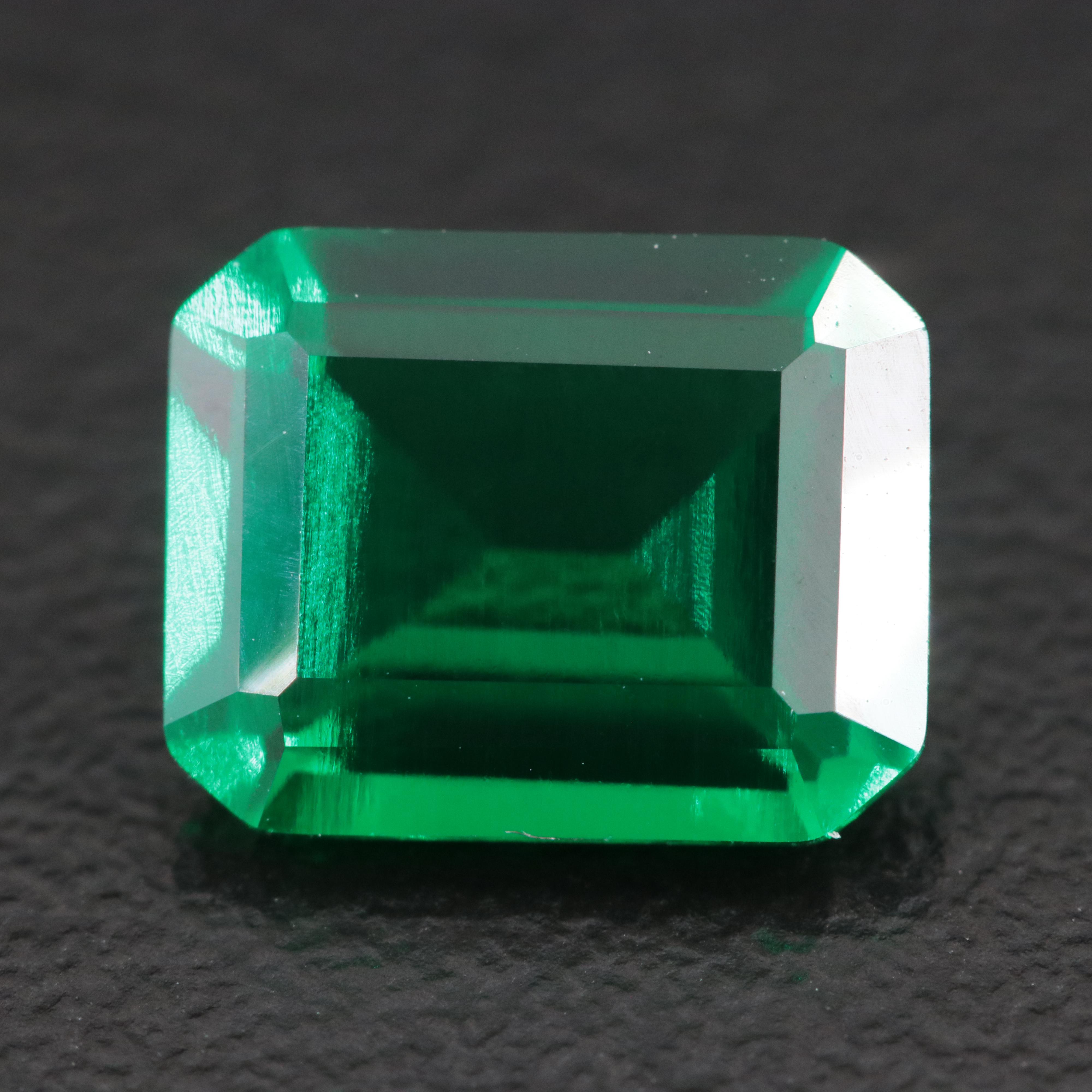 Loose 2.79 CT Lab Grown Emerald