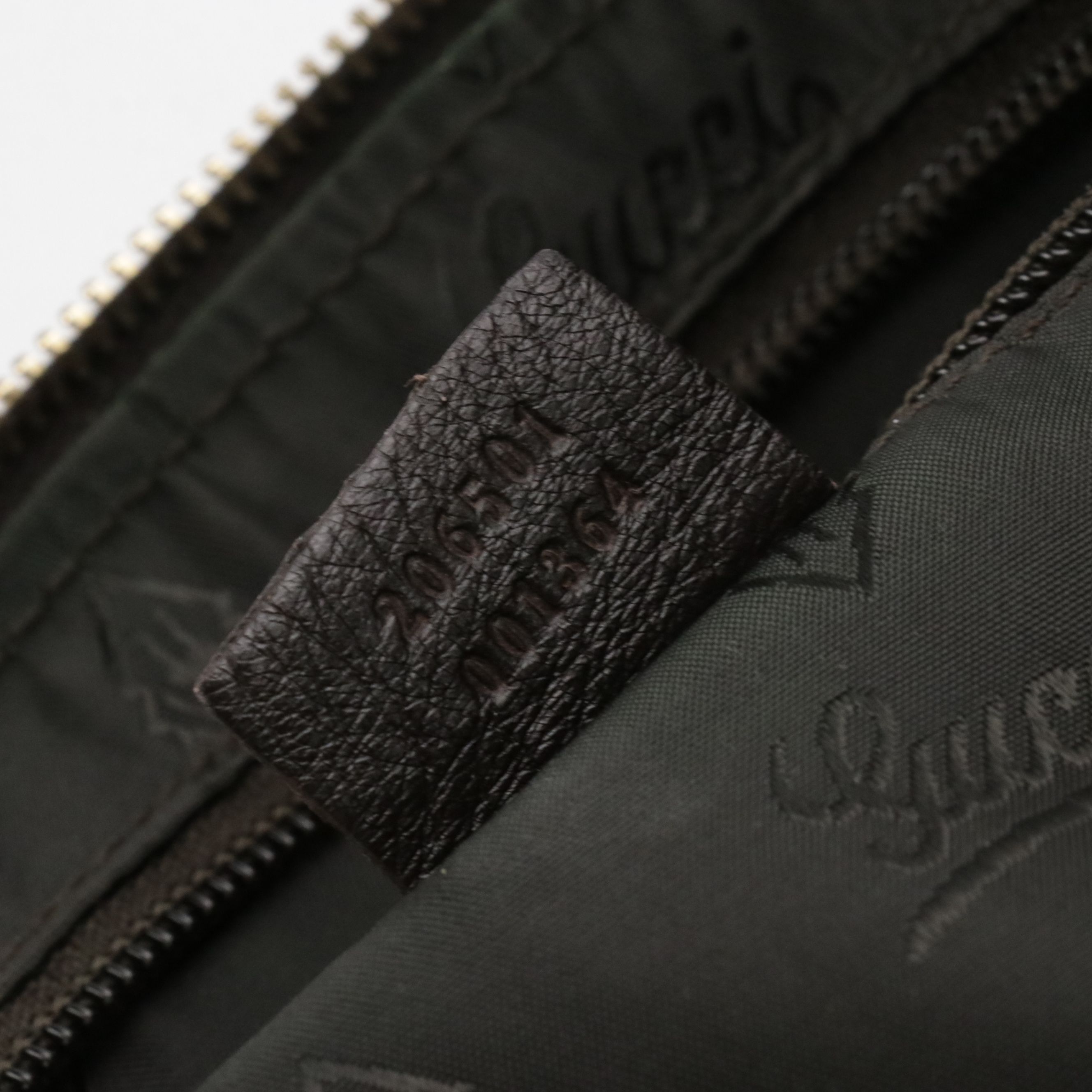 Gucci Joy Duffle Bag in Dark Brown Guccissima Leather