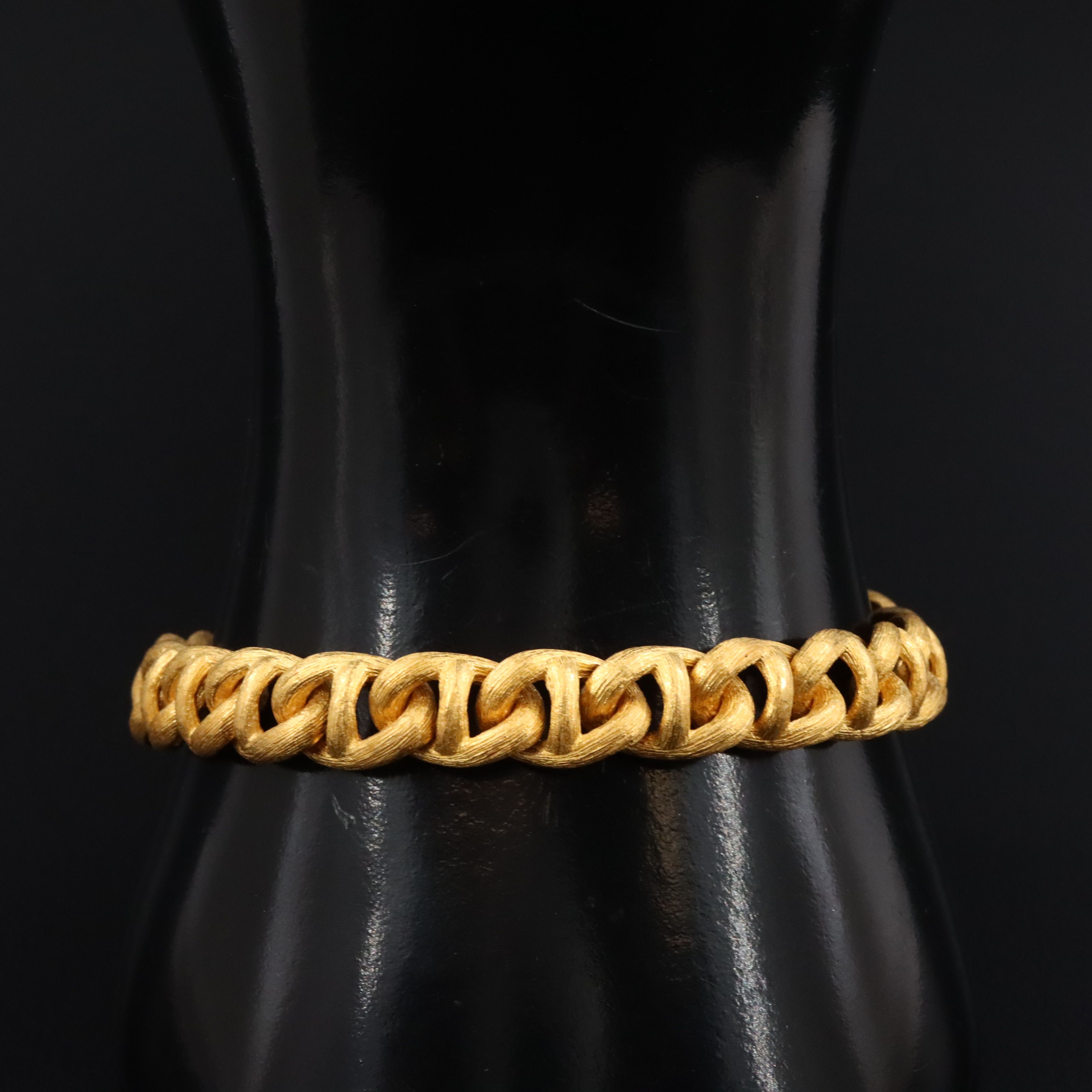 24K Mariner Chain Bracelet with Brushed Finish
