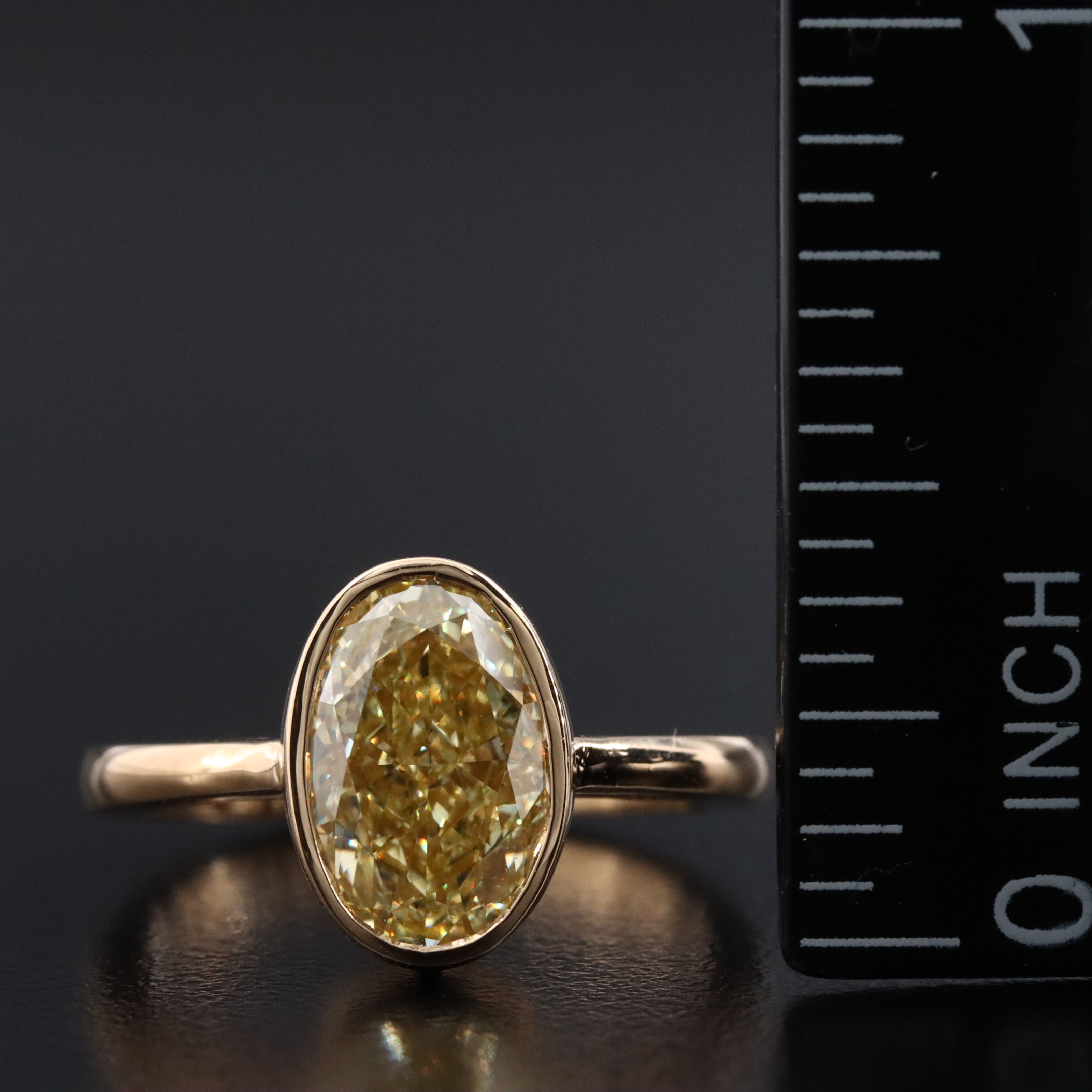 18K 3.07 CT Lab Grown Fancy Yellow Diamond Solitaire Ring with IGI Report