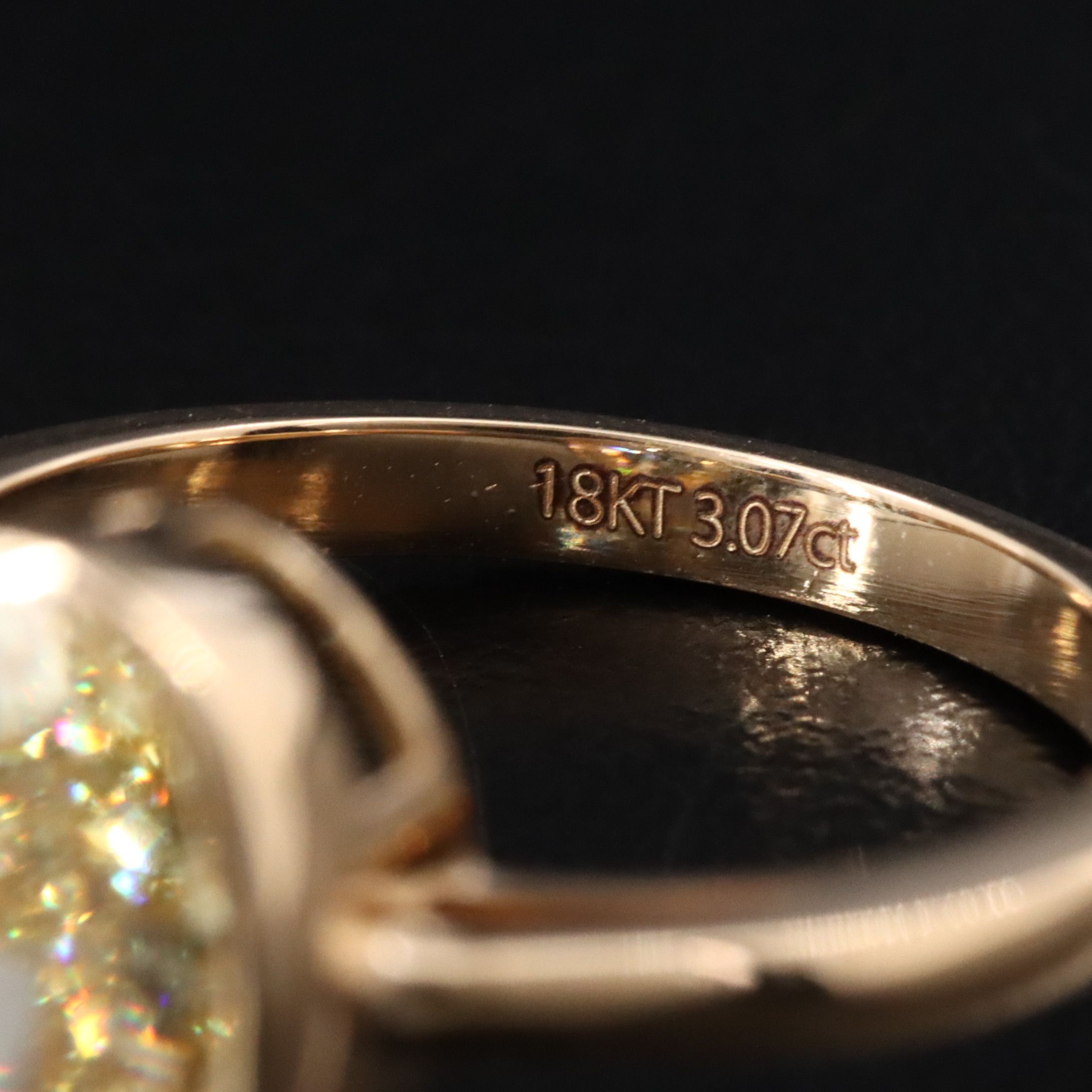 18K 3.07 CT Lab Grown Fancy Yellow Diamond Solitaire Ring with IGI Report